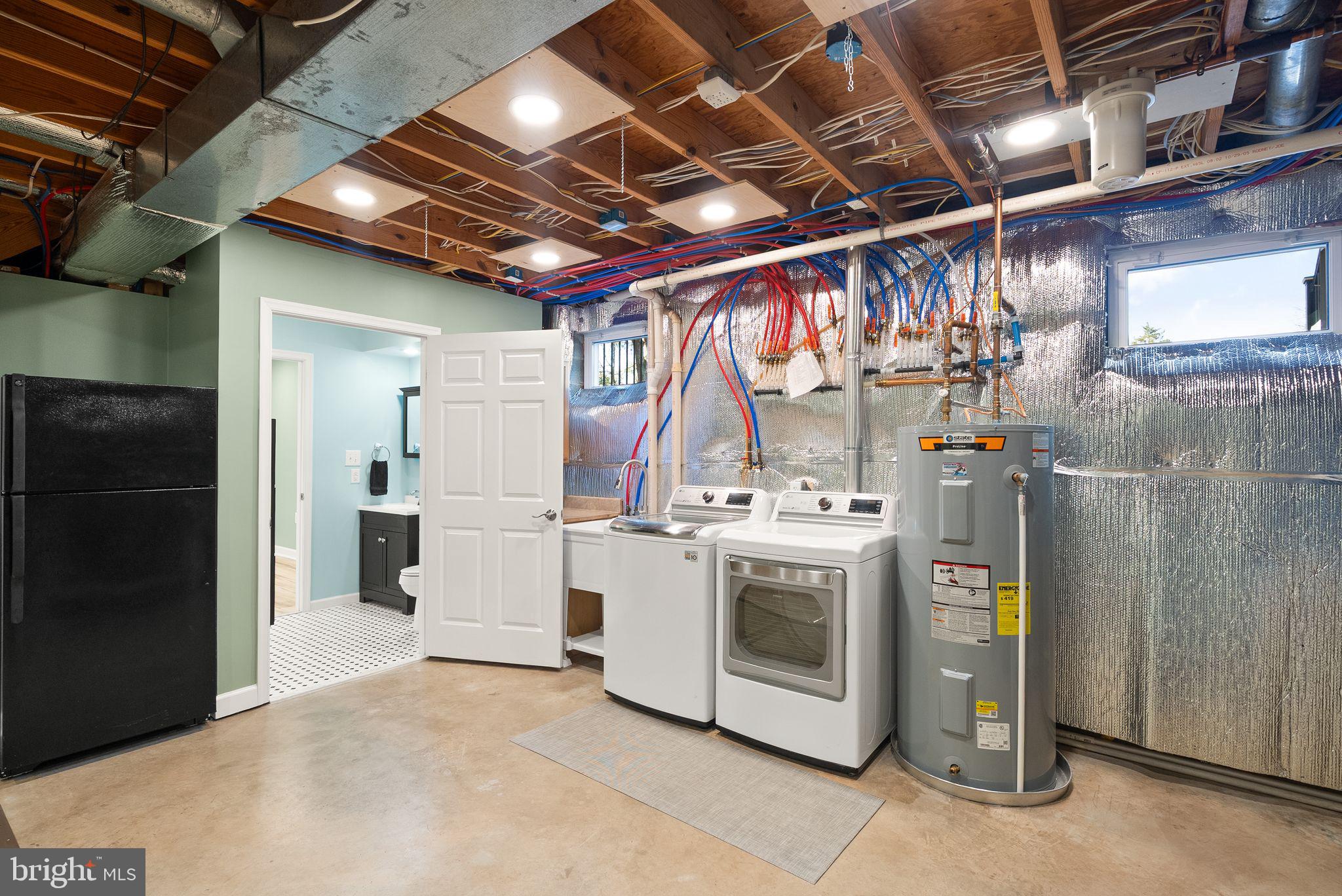 CRESCENT HILLS ESTATES - Residential