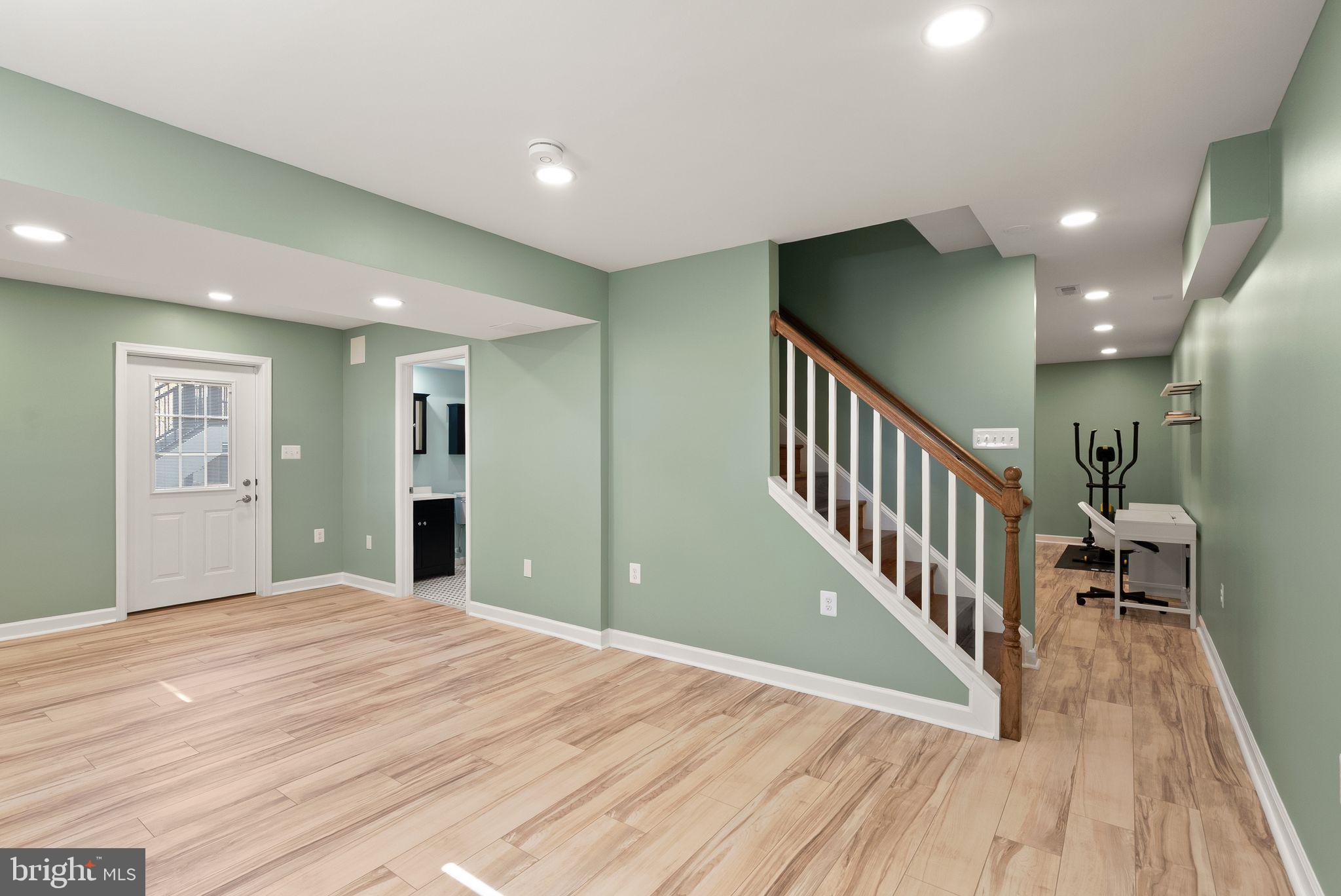 CRESCENT HILLS ESTATES - Residential