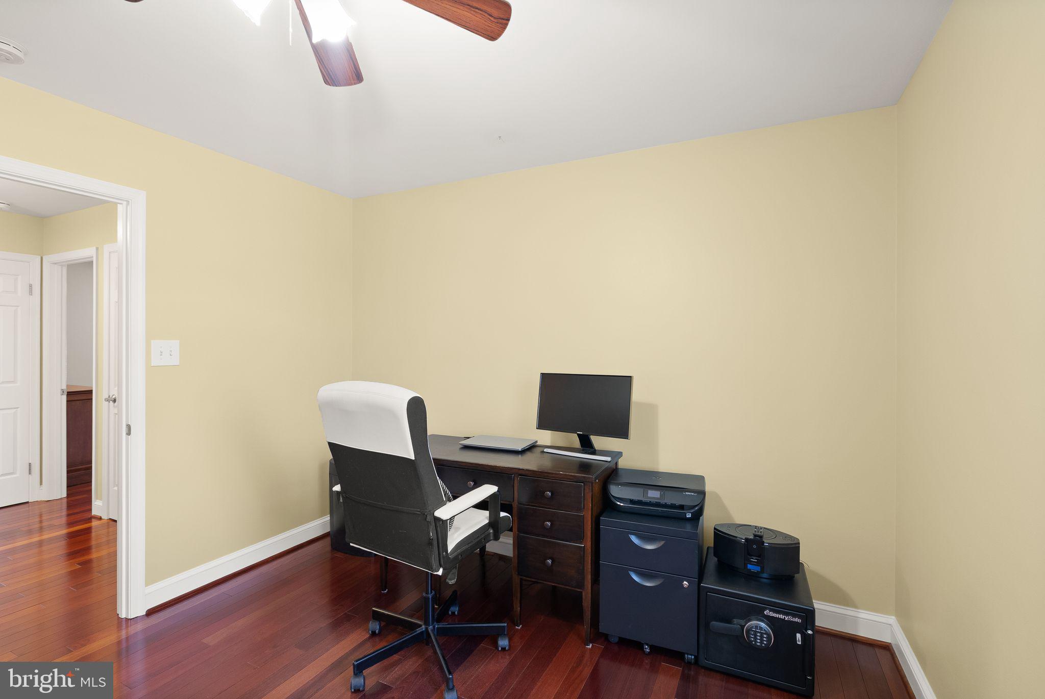 CRESCENT HILLS ESTATES - Residential