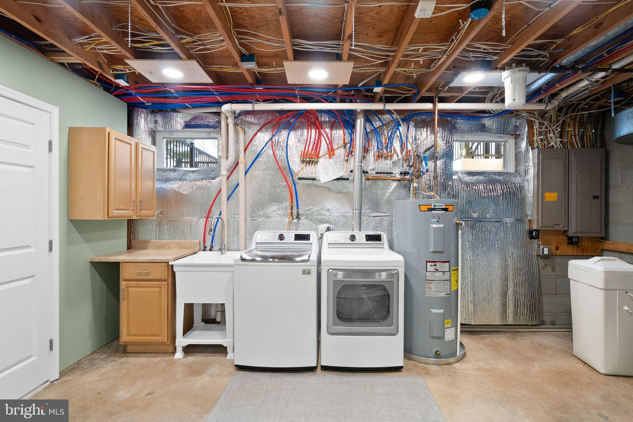 CRESCENT HILLS ESTATES - Residential