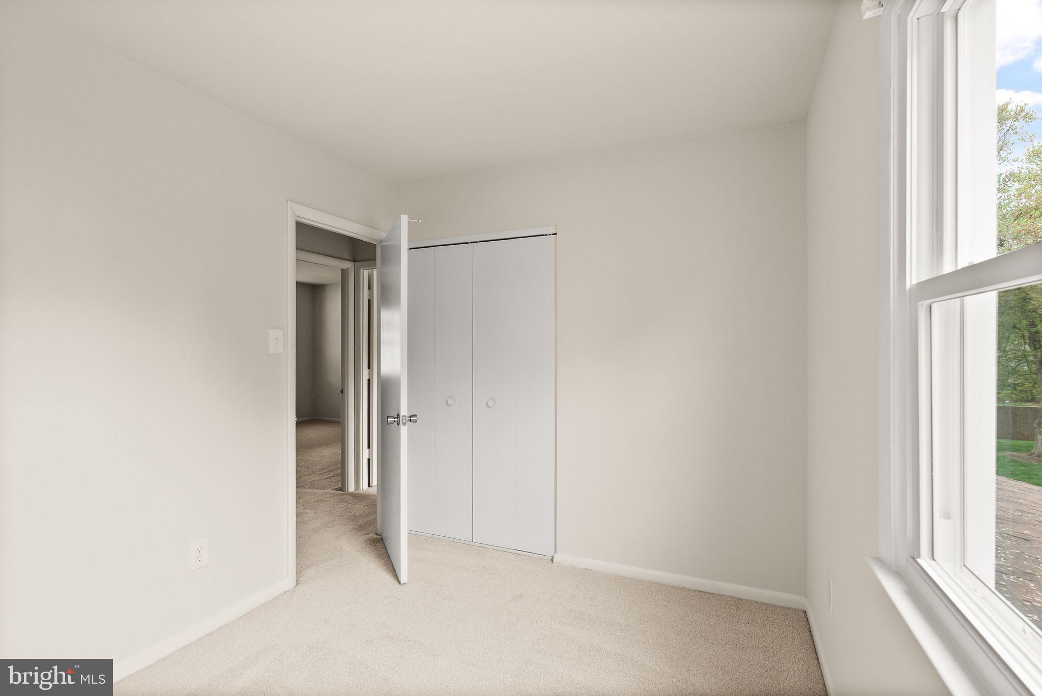 BROOKFIELD - Residential