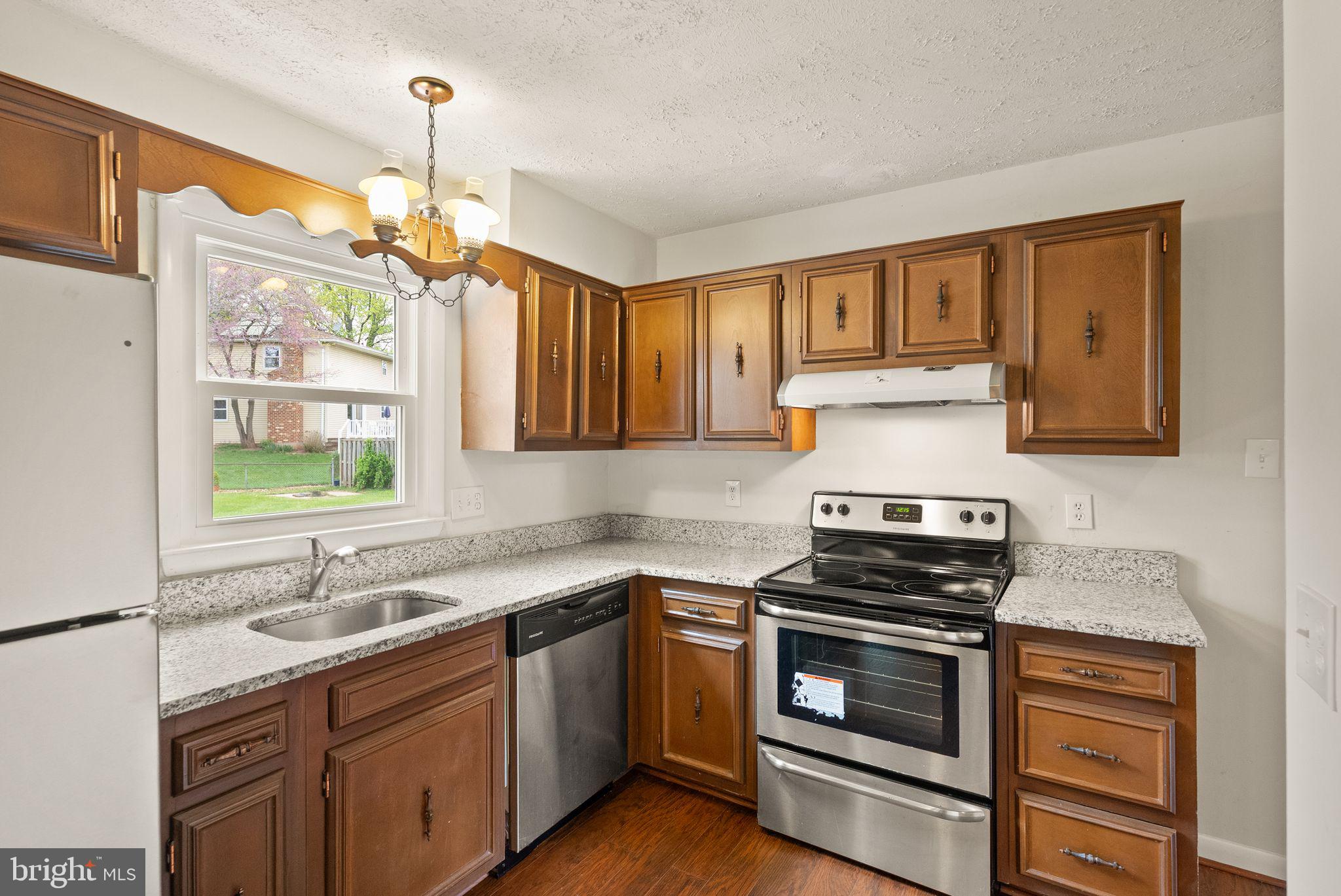 BROOKFIELD - Residential