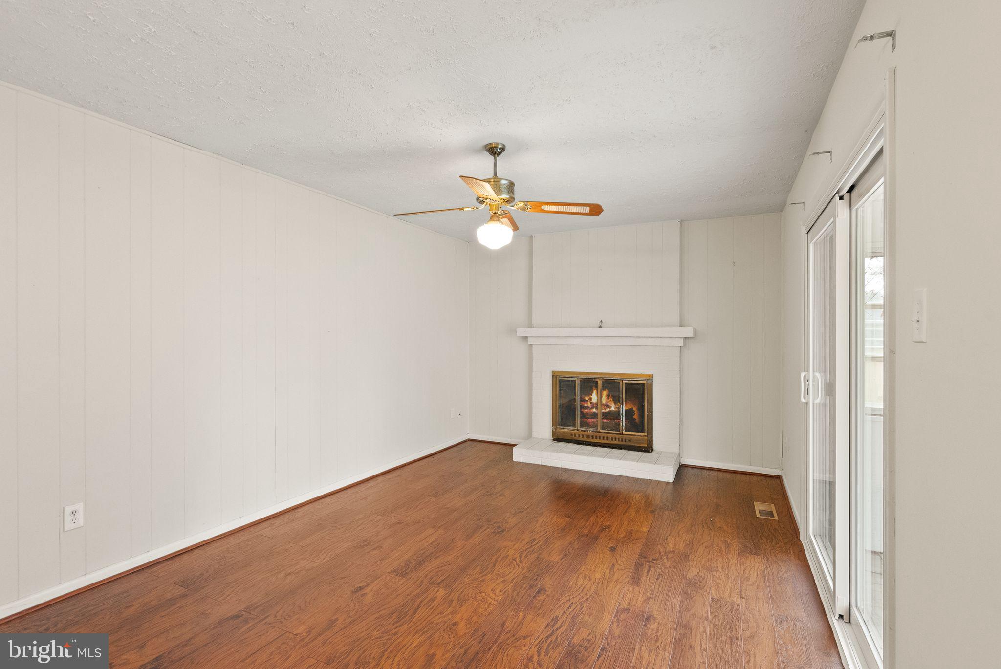 BROOKFIELD - Residential