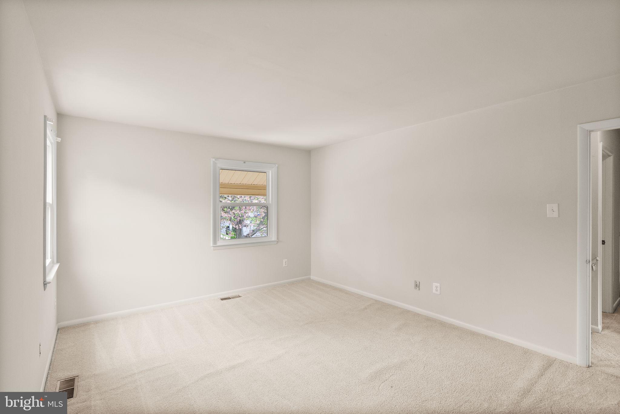 BROOKFIELD - Residential