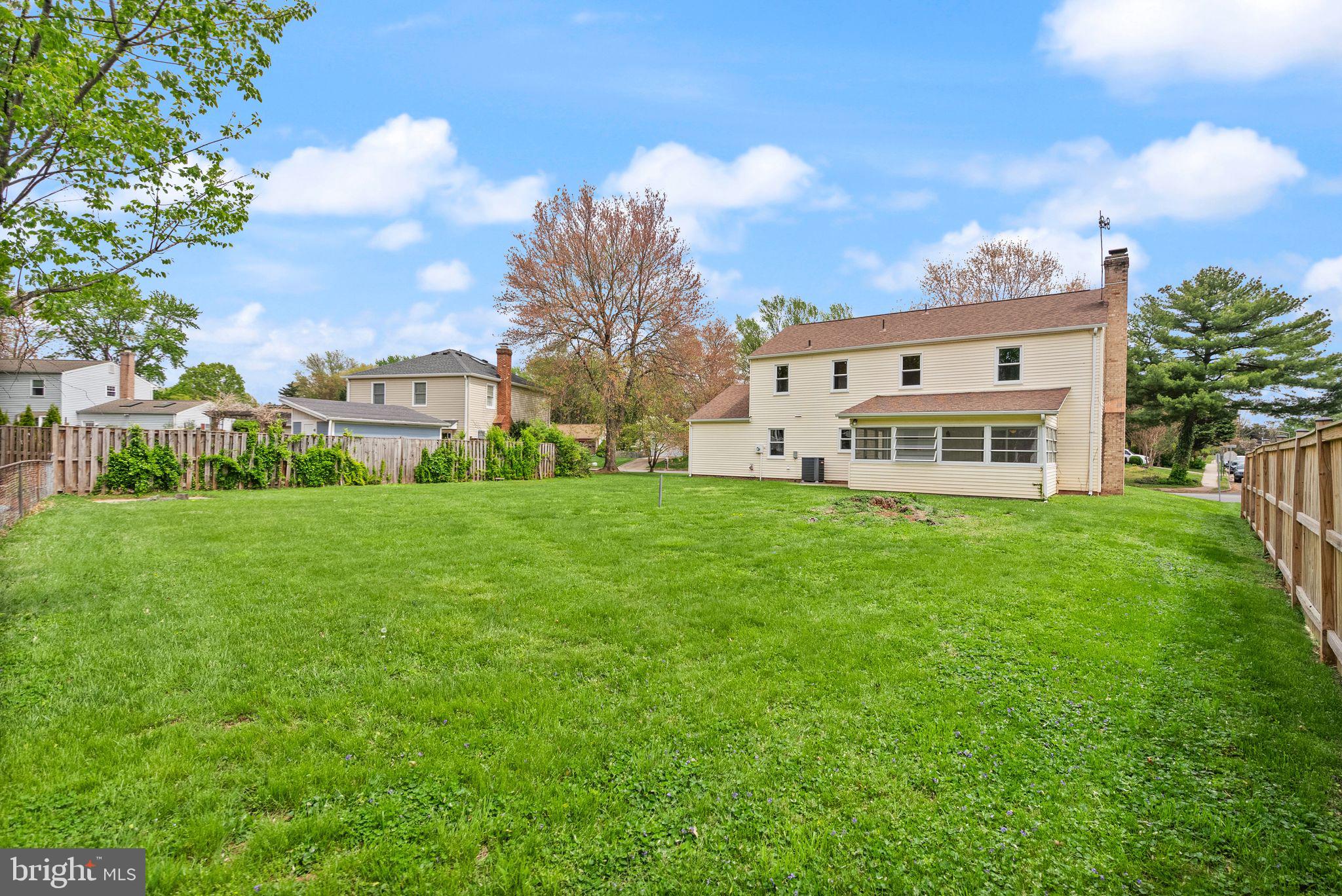 BROOKFIELD - Residential