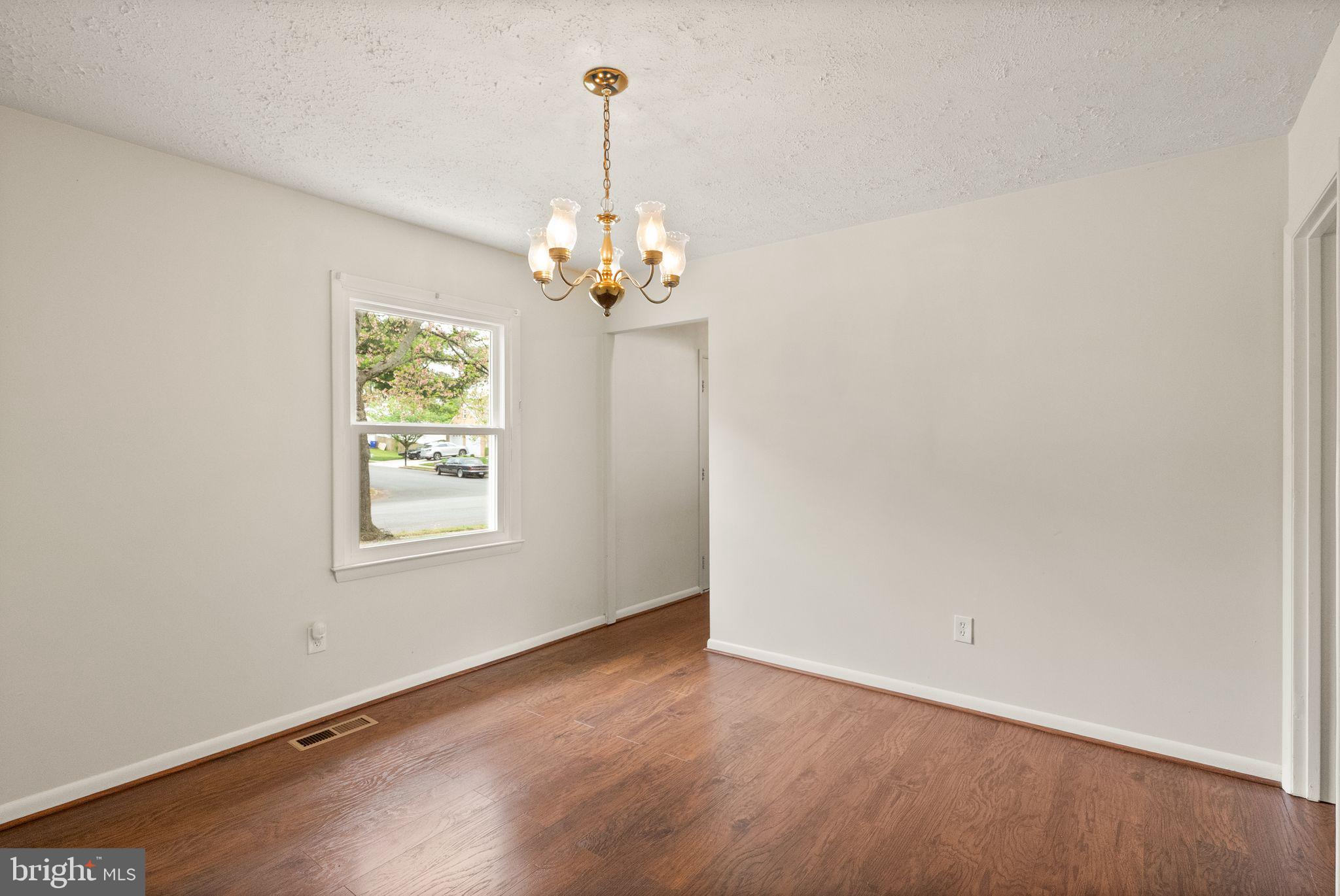 BROOKFIELD - Residential