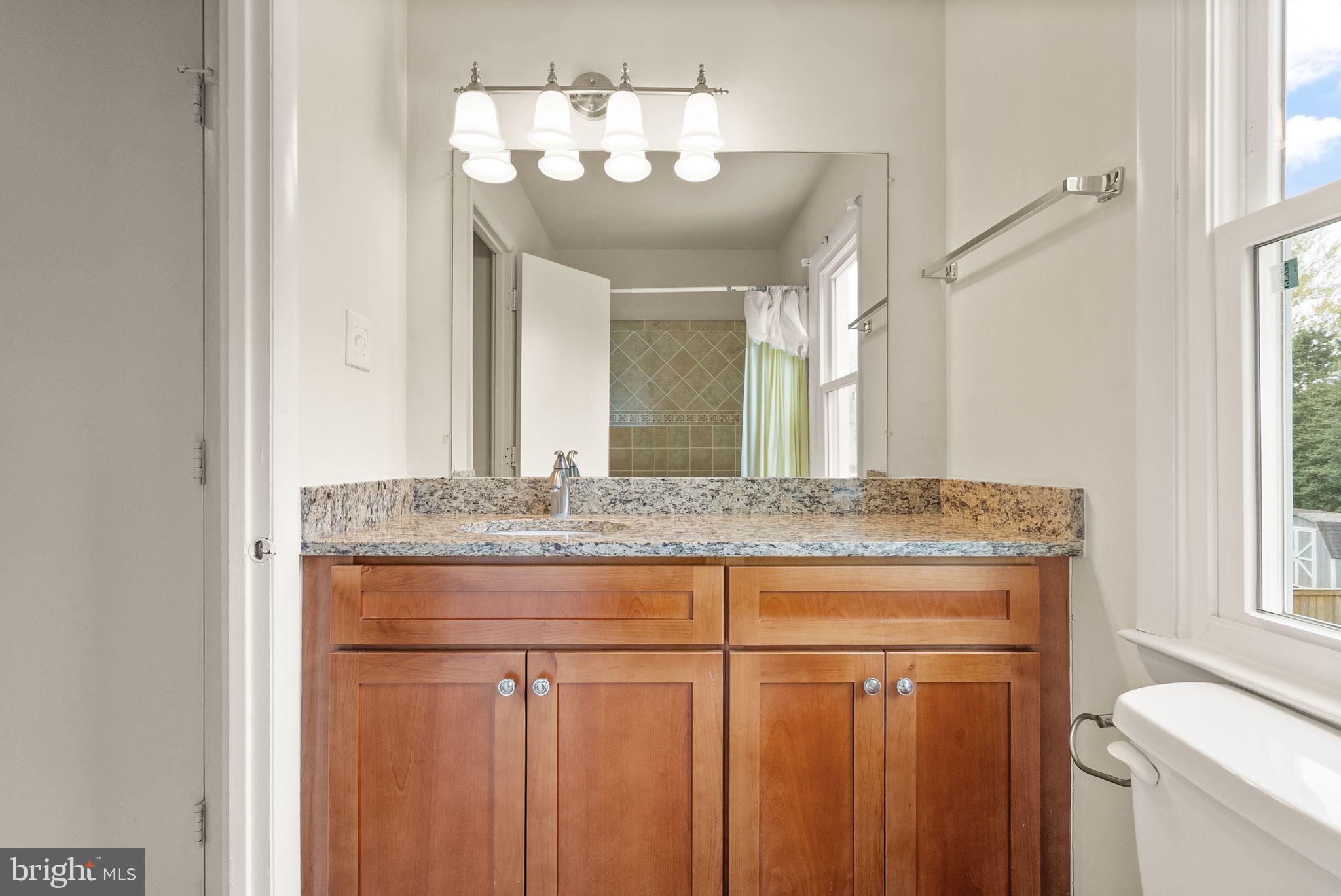 BROOKFIELD - Residential