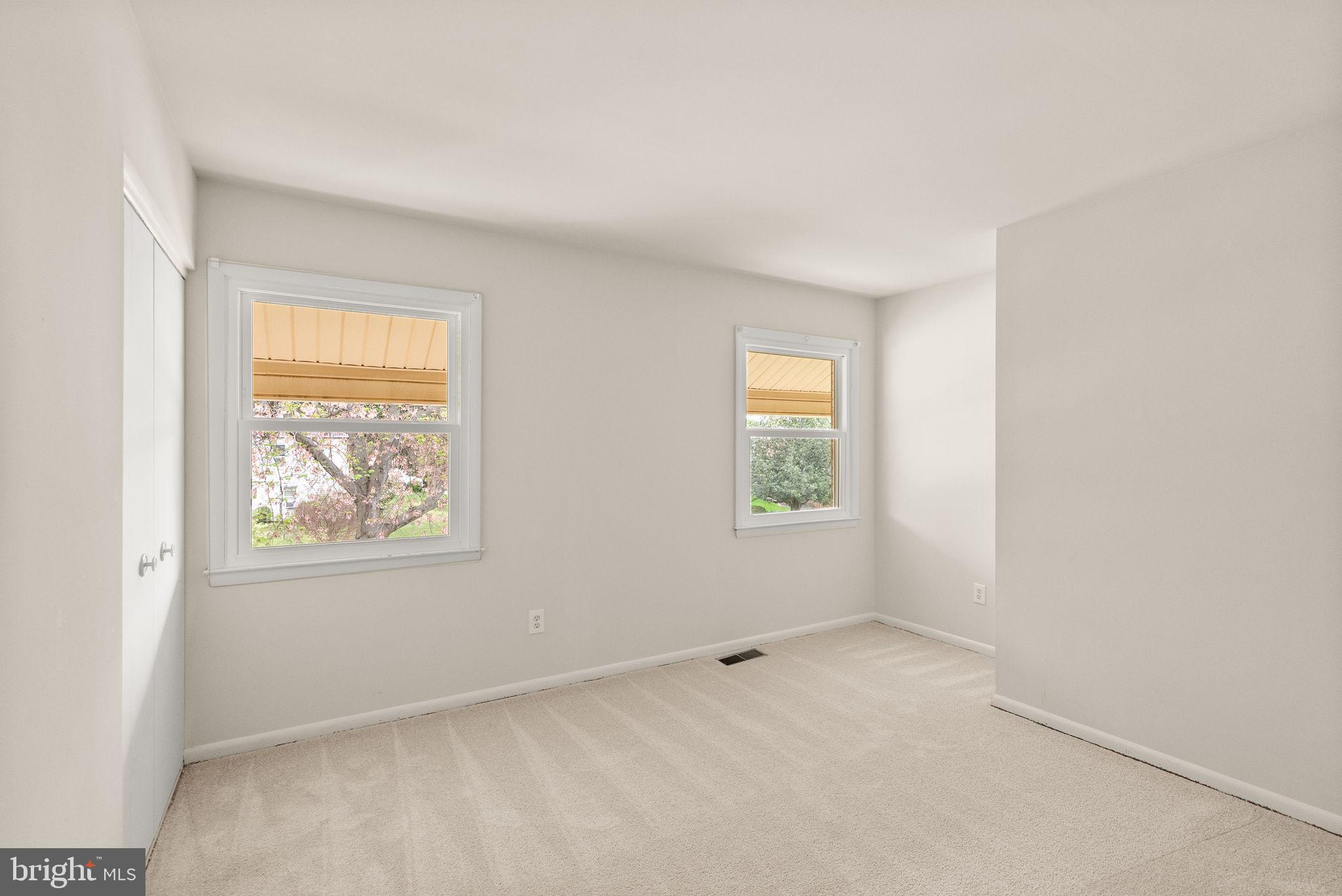 BROOKFIELD - Residential