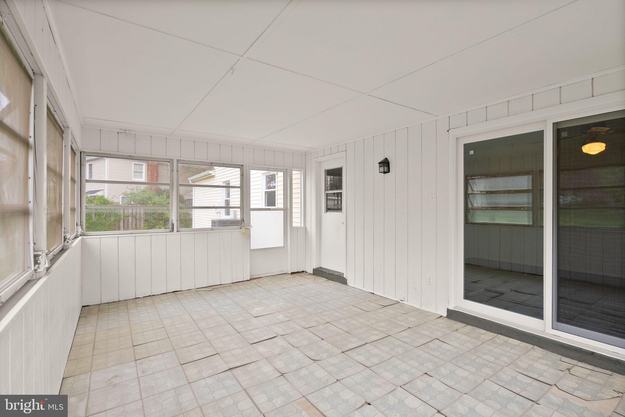 BROOKFIELD - Residential