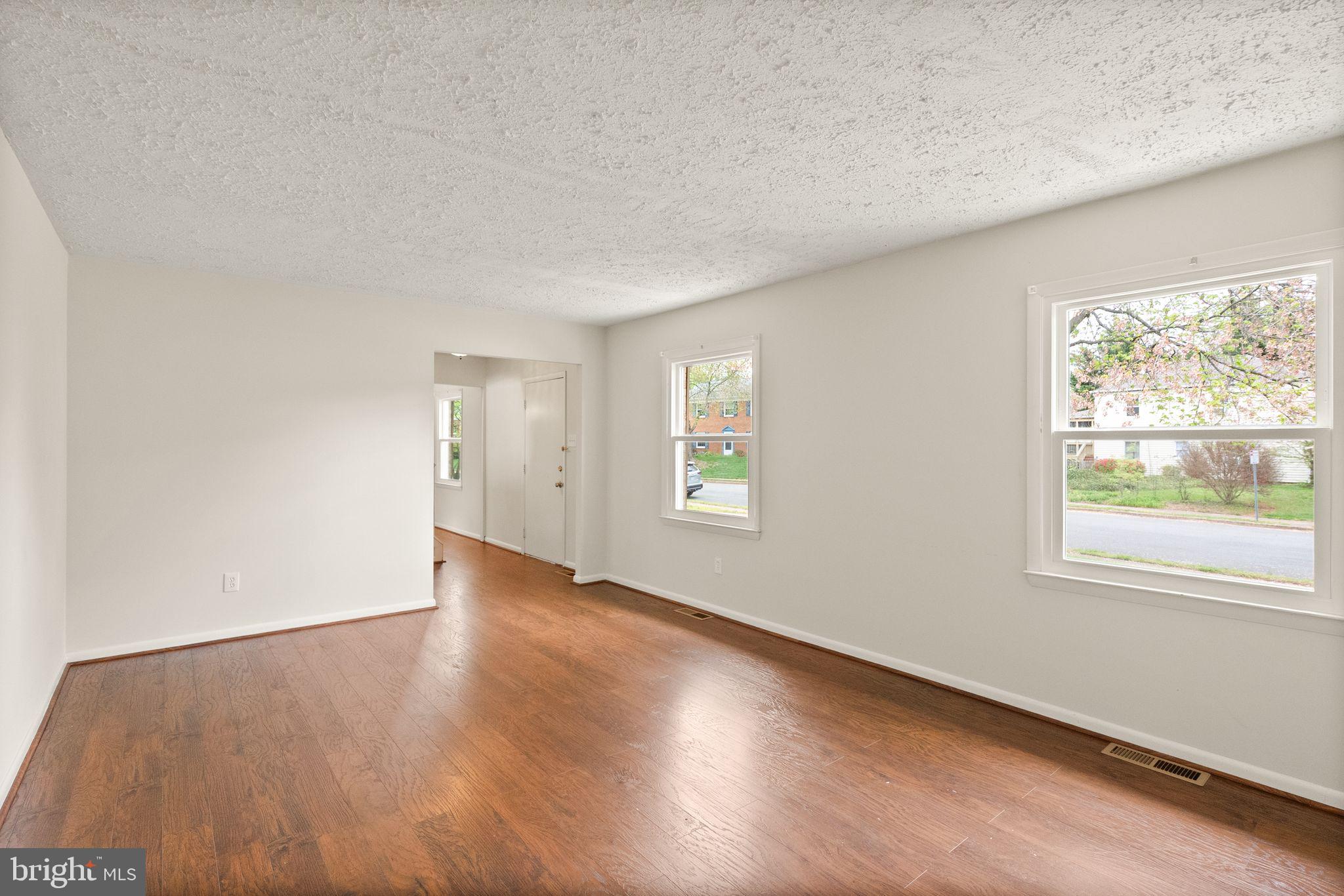 BROOKFIELD - Residential