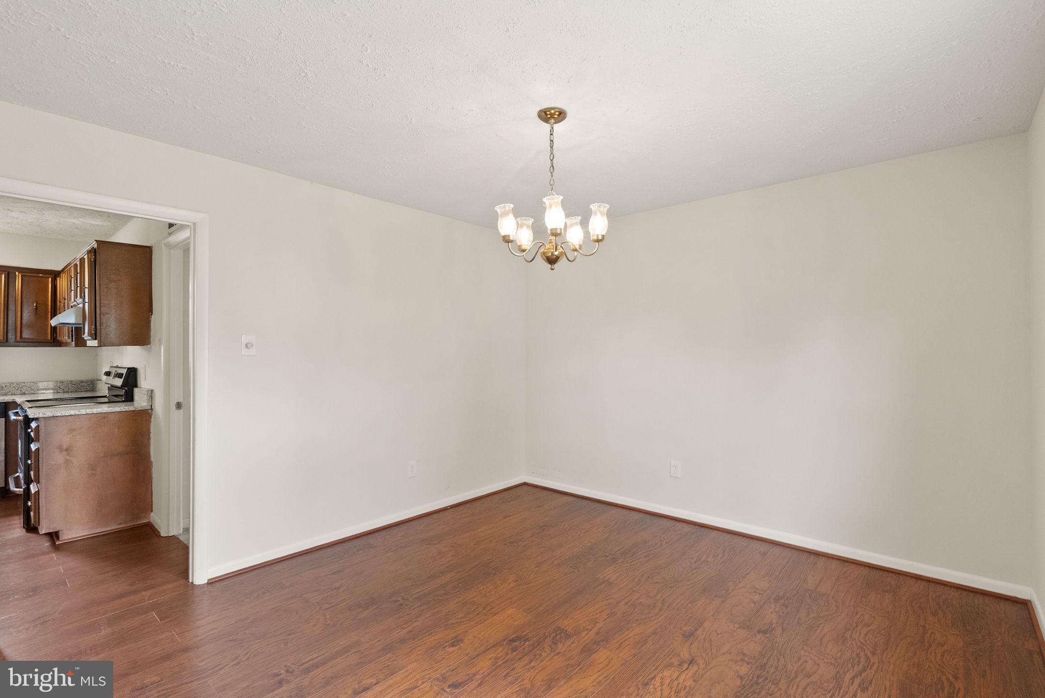 BROOKFIELD - Residential