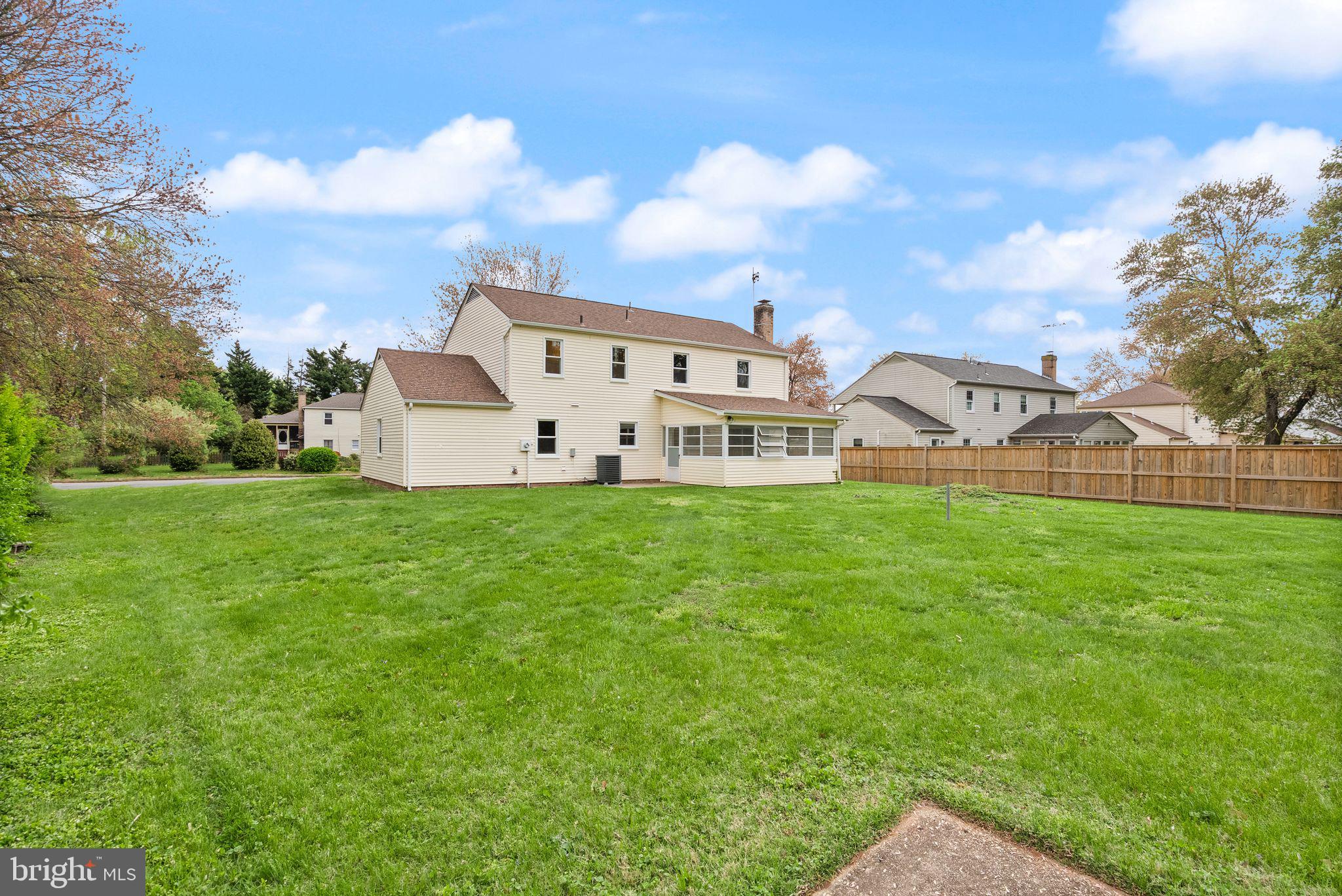 BROOKFIELD - Residential