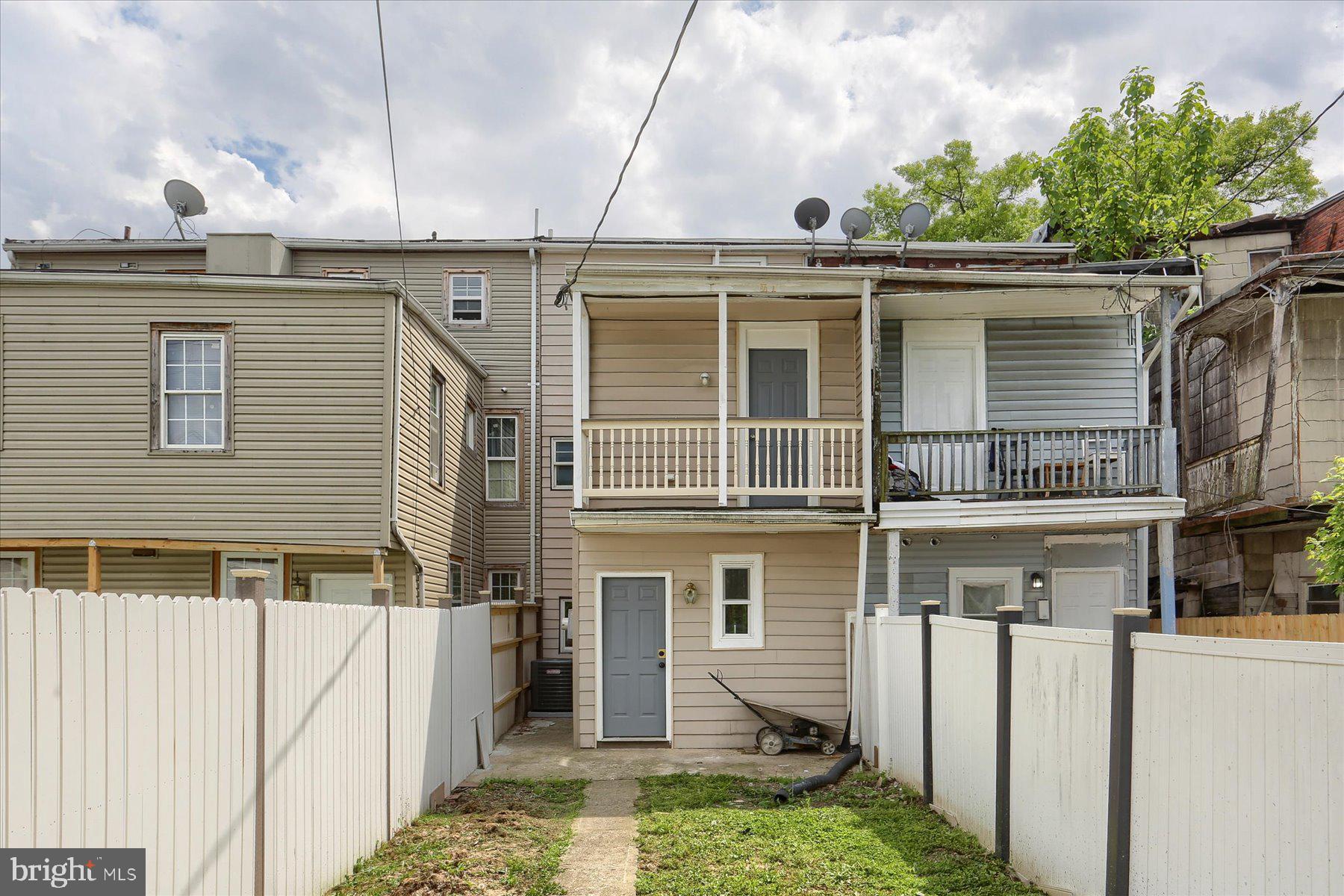 HARRISBURG - Residential