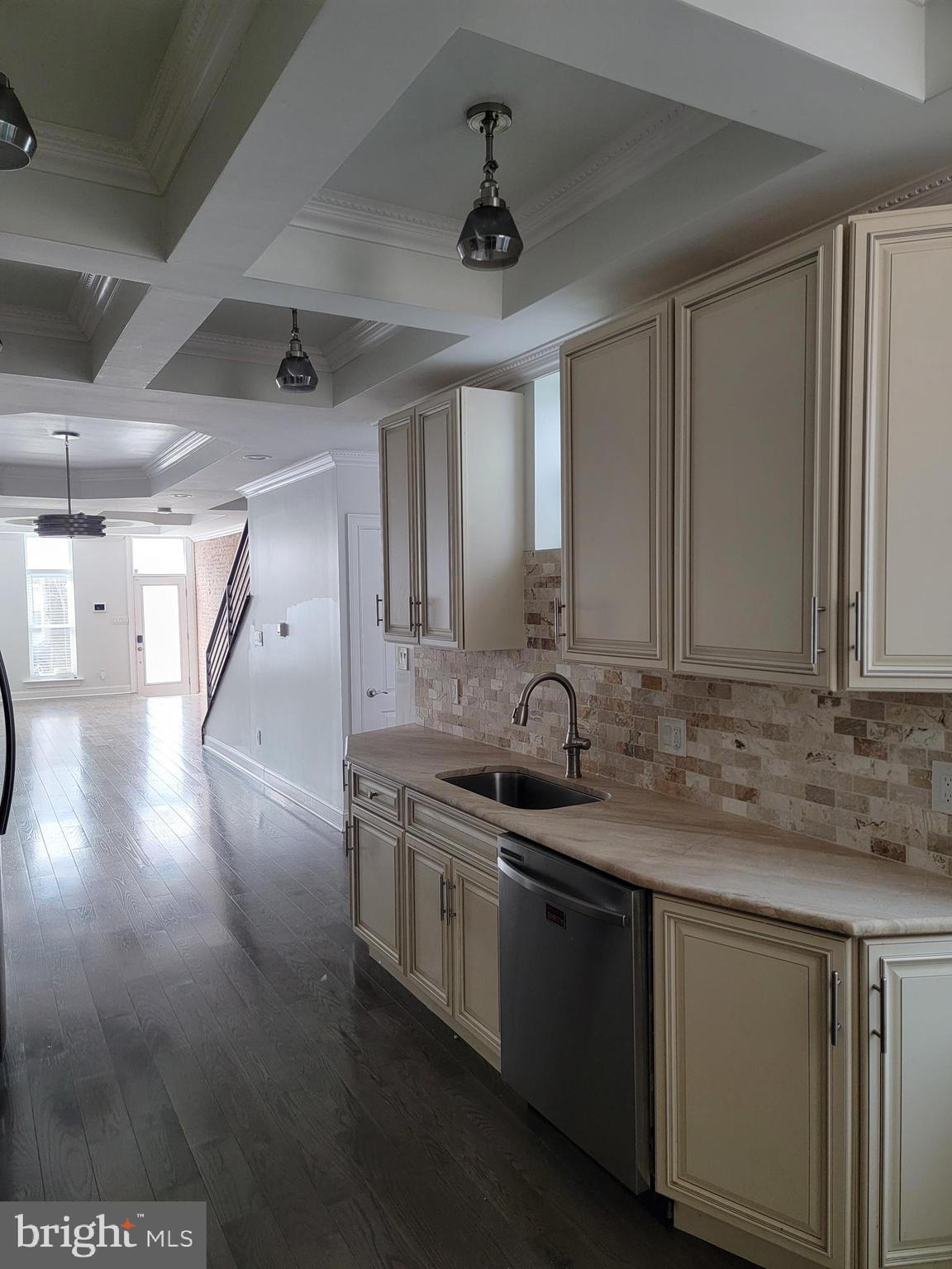 OLIVER - Residential Lease