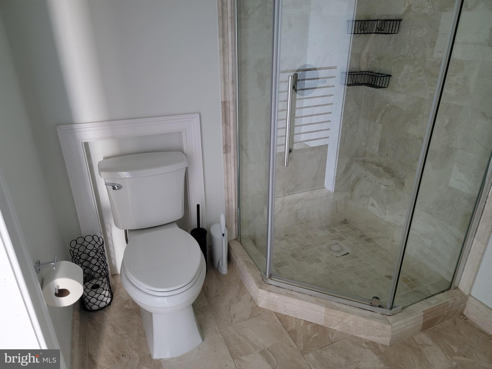 OLIVER - Residential Lease