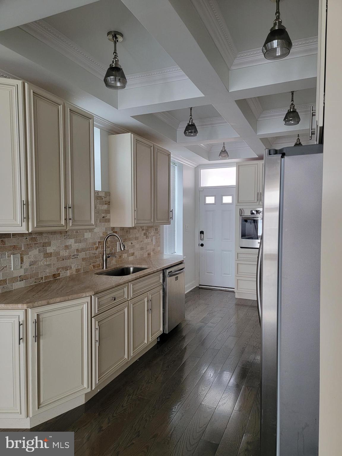 OLIVER - Residential Lease
