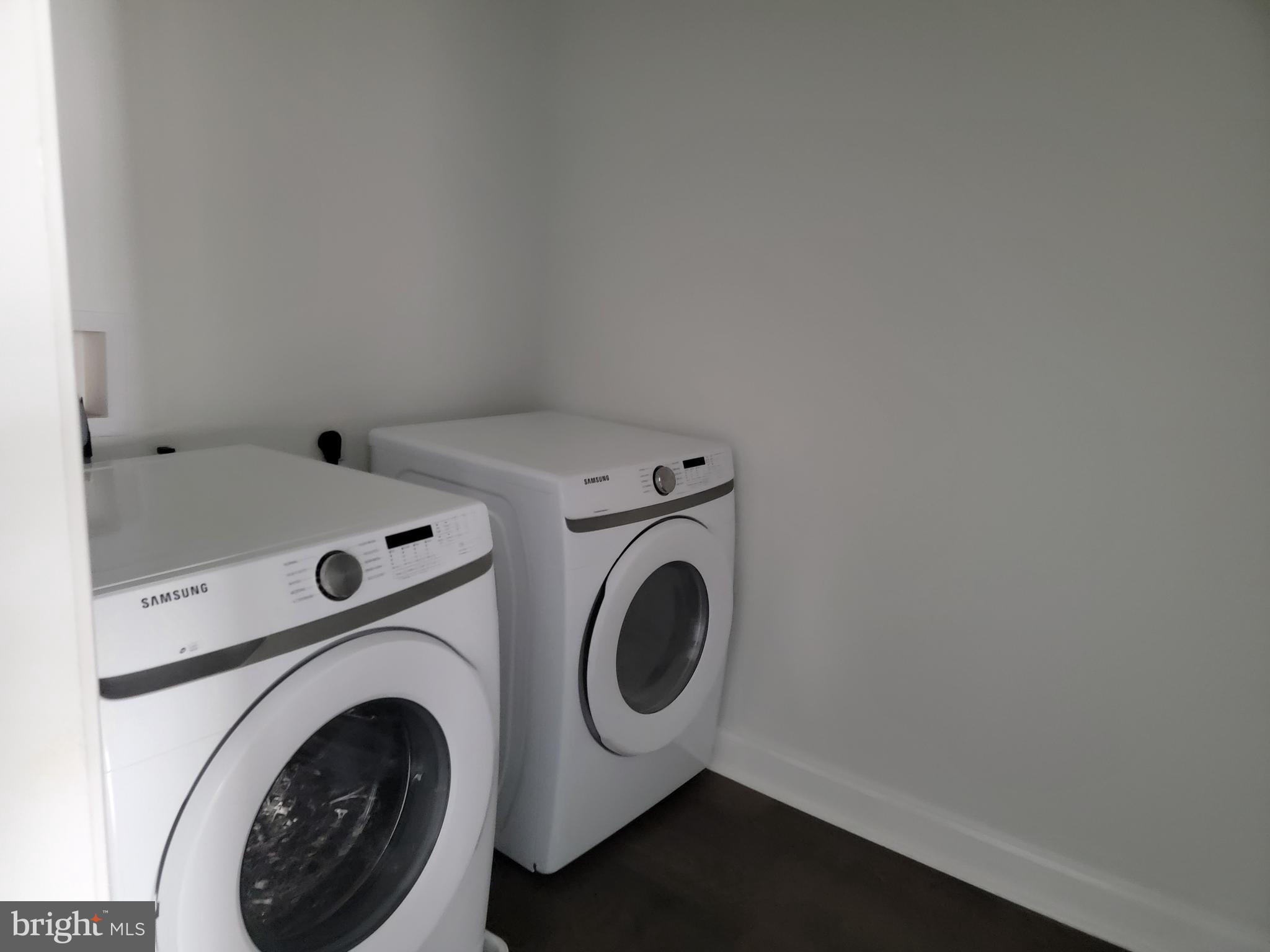 OLIVER - Residential Lease