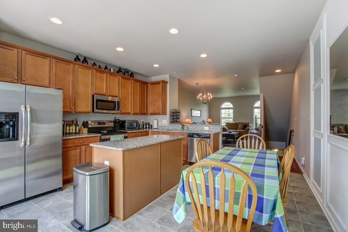 HEATHCOTE COMMONS - Residential Lease