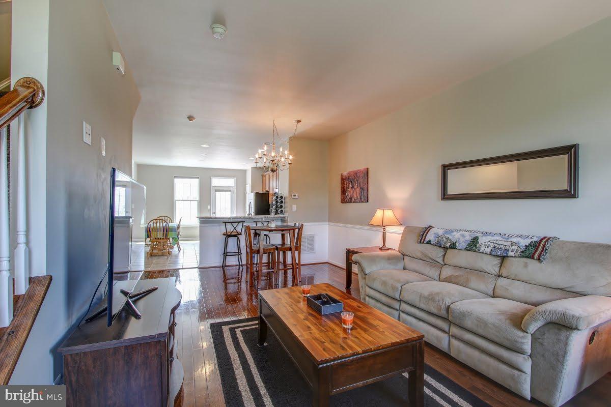 HEATHCOTE COMMONS - Residential Lease