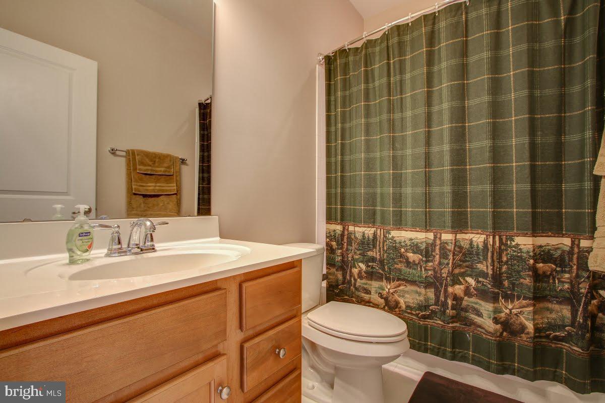 HEATHCOTE COMMONS - Residential Lease