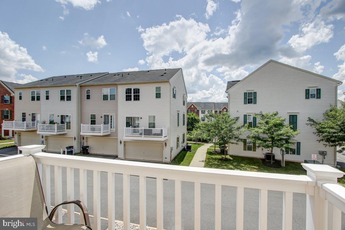 HEATHCOTE COMMONS - Residential Lease