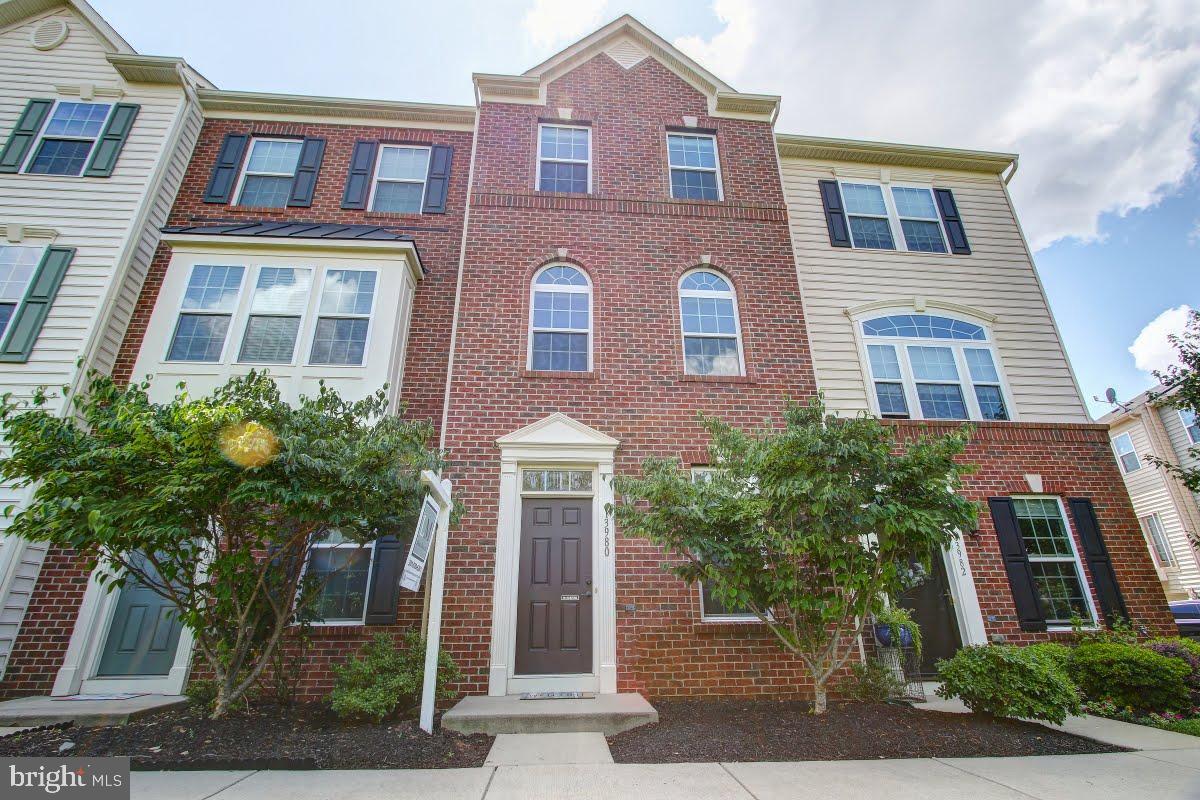 HEATHCOTE COMMONS - Residential Lease