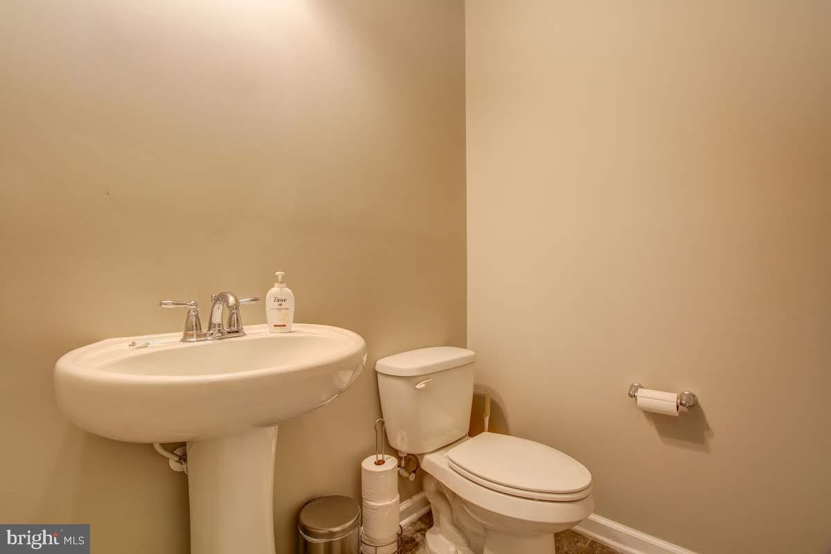 HEATHCOTE COMMONS - Residential Lease