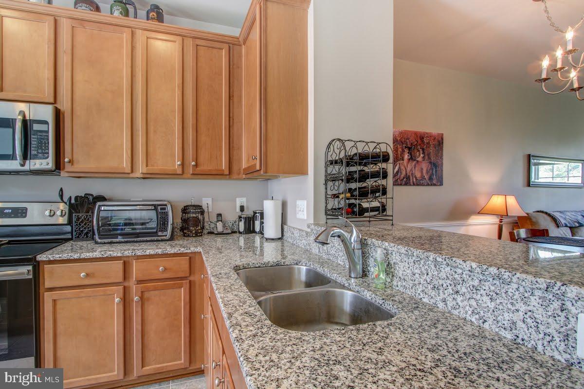 HEATHCOTE COMMONS - Residential Lease