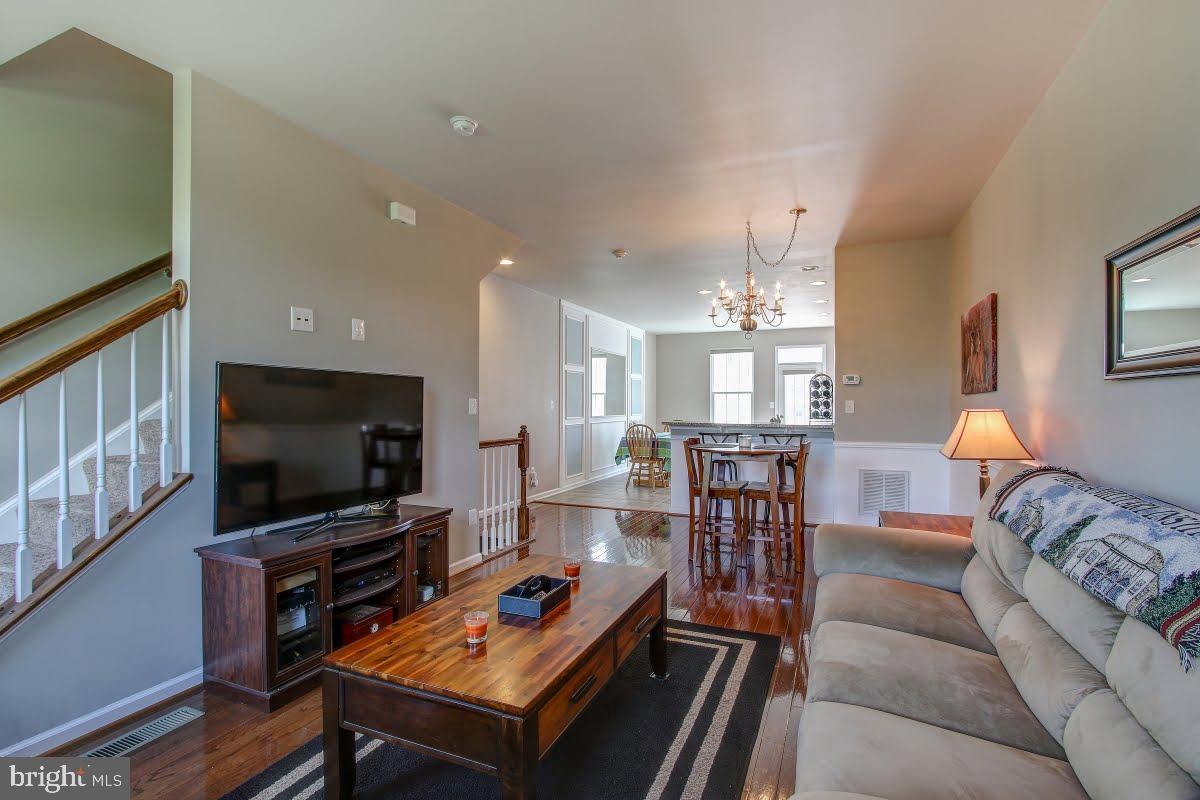 HEATHCOTE COMMONS - Residential Lease