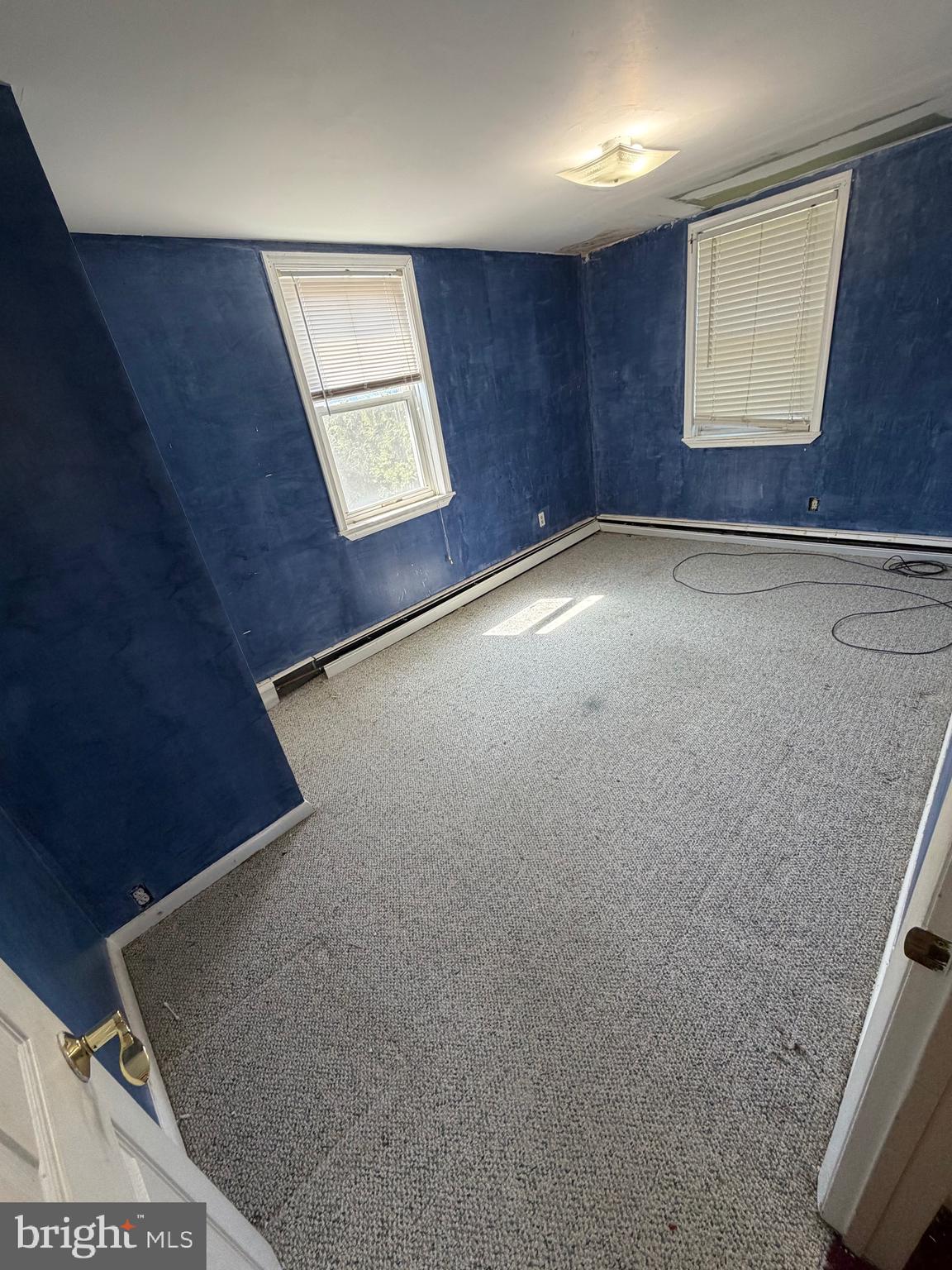 CLIFTON HEIGHTS - Residential