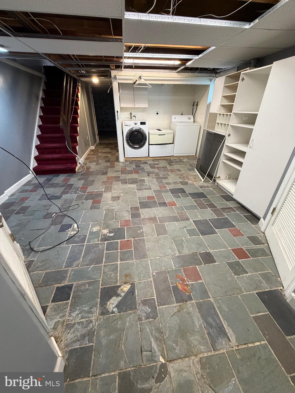 CLIFTON HEIGHTS - Residential