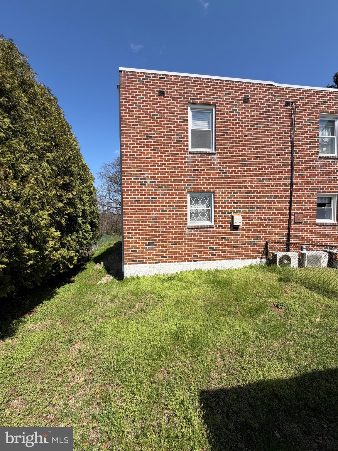 CLIFTON HEIGHTS - Residential