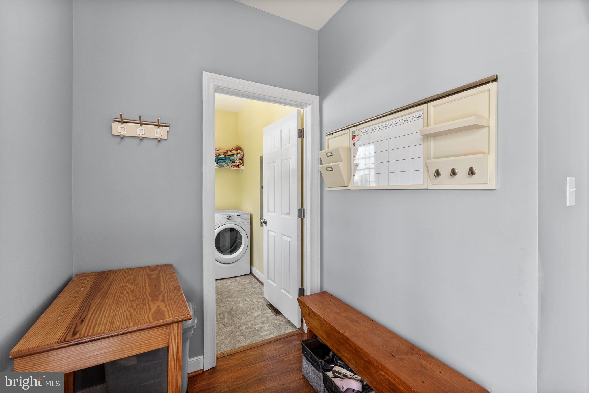 MOUNT LANDING - Residential