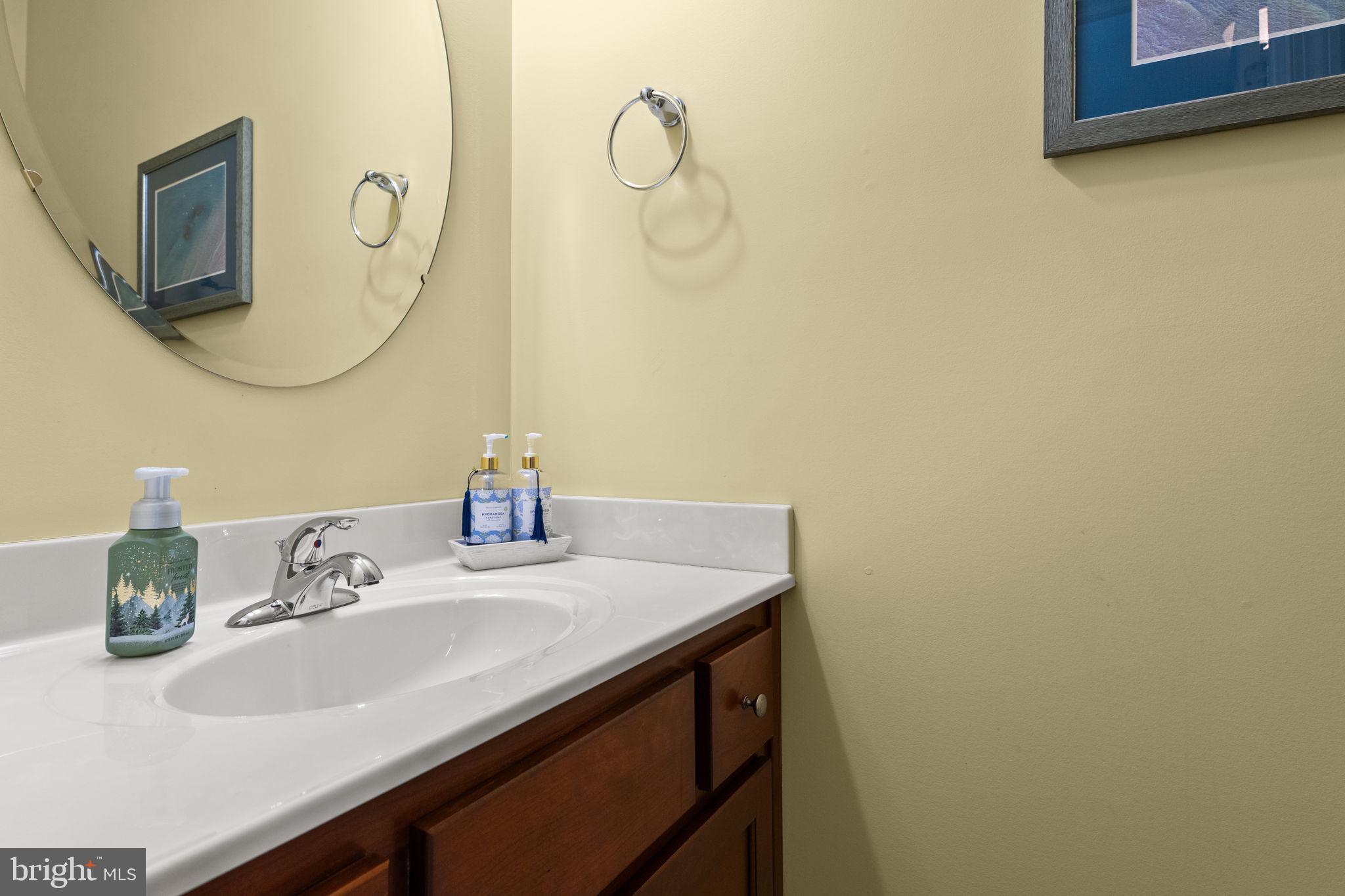 MOUNT LANDING - Residential