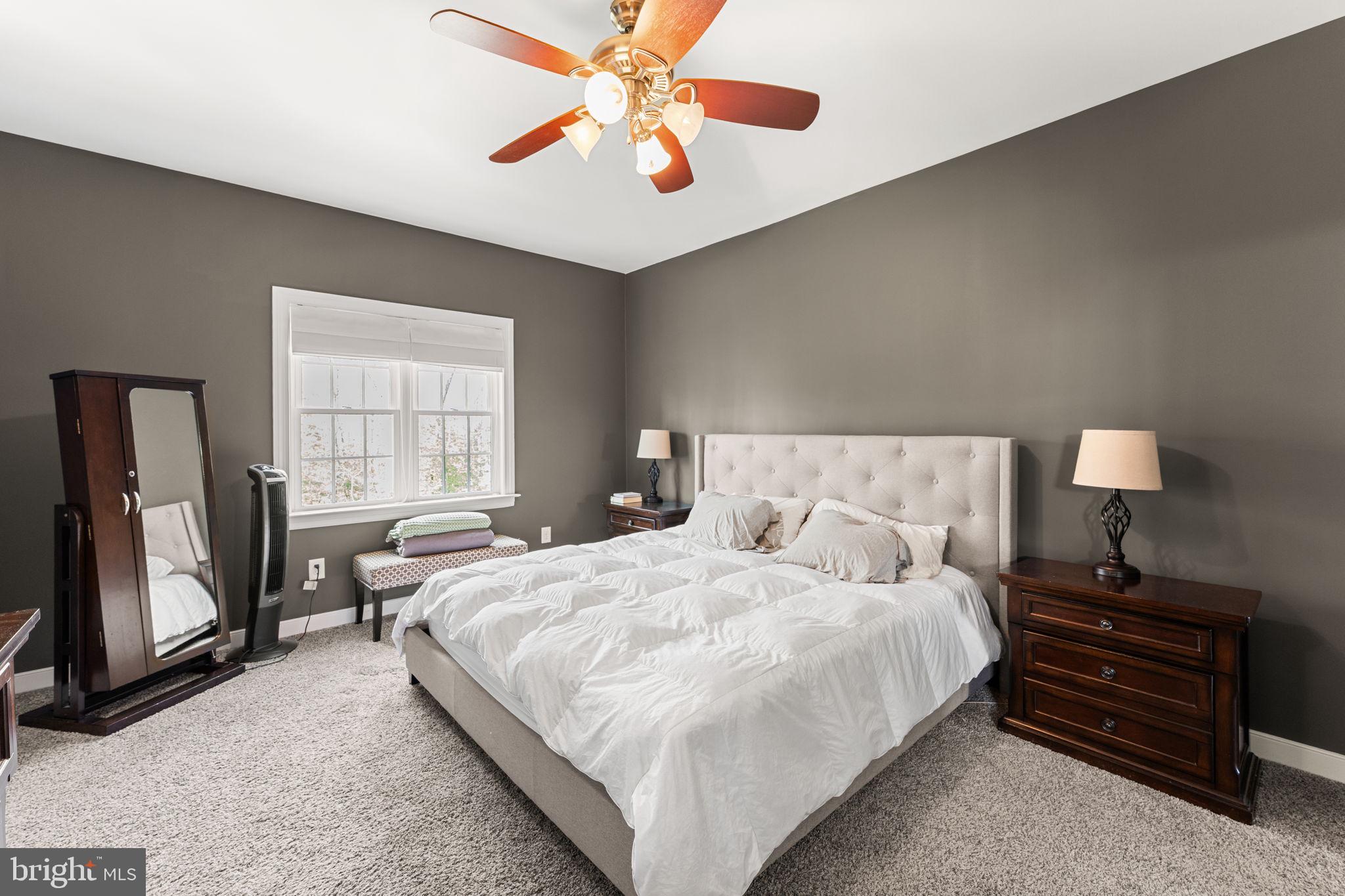 MOUNT LANDING - Residential