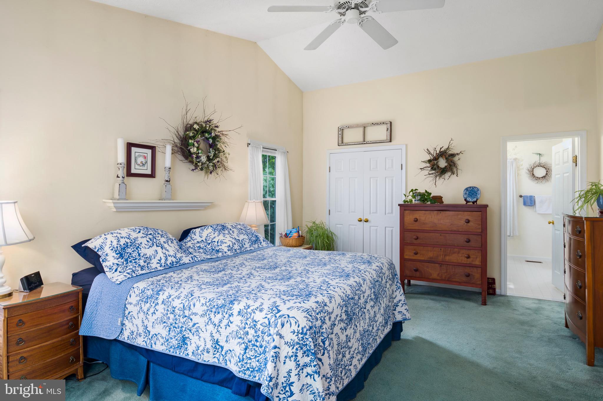 CHESTNUT FARMS - Residential