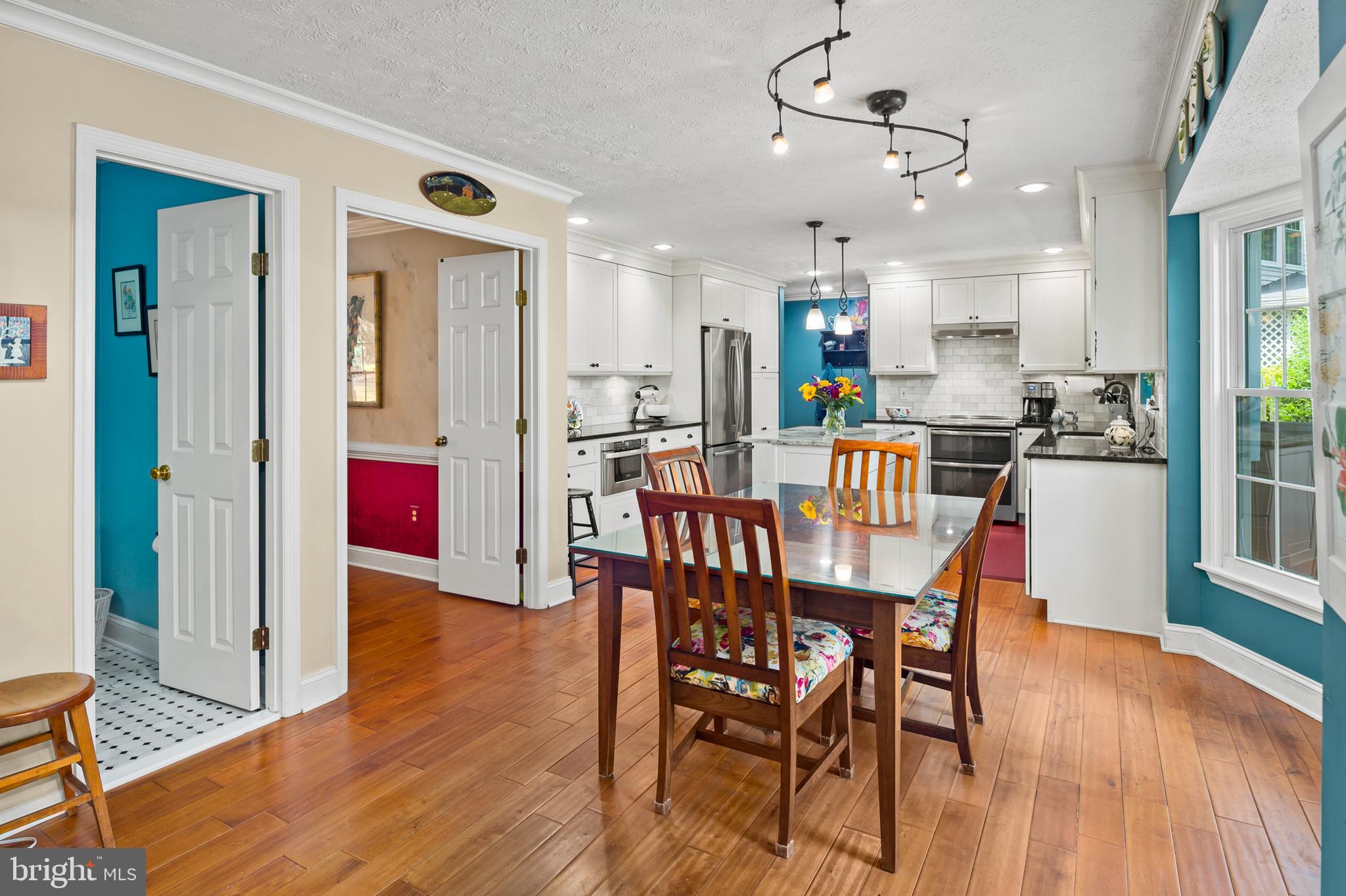 CHESTNUT FARMS - Residential