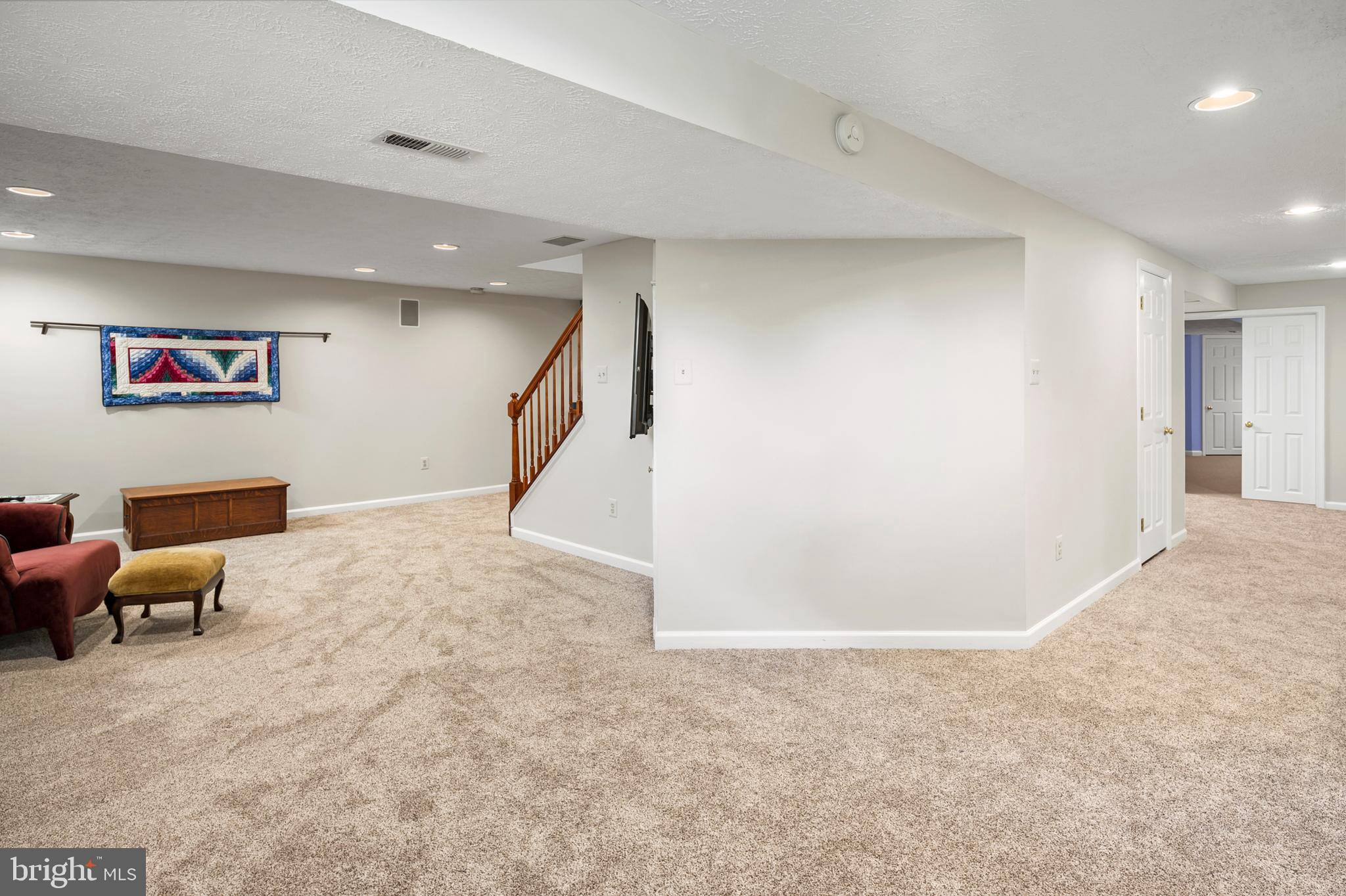 CHESTNUT FARMS - Residential