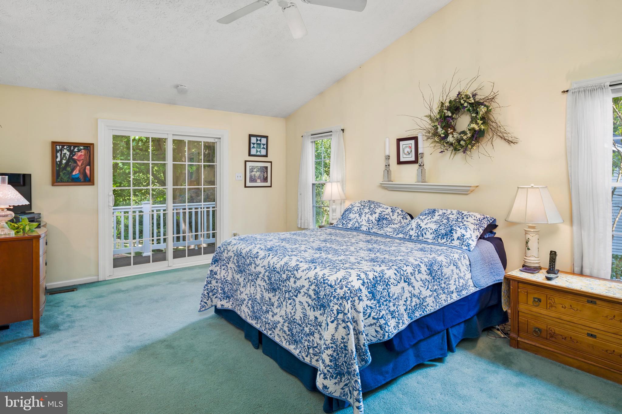 CHESTNUT FARMS - Residential