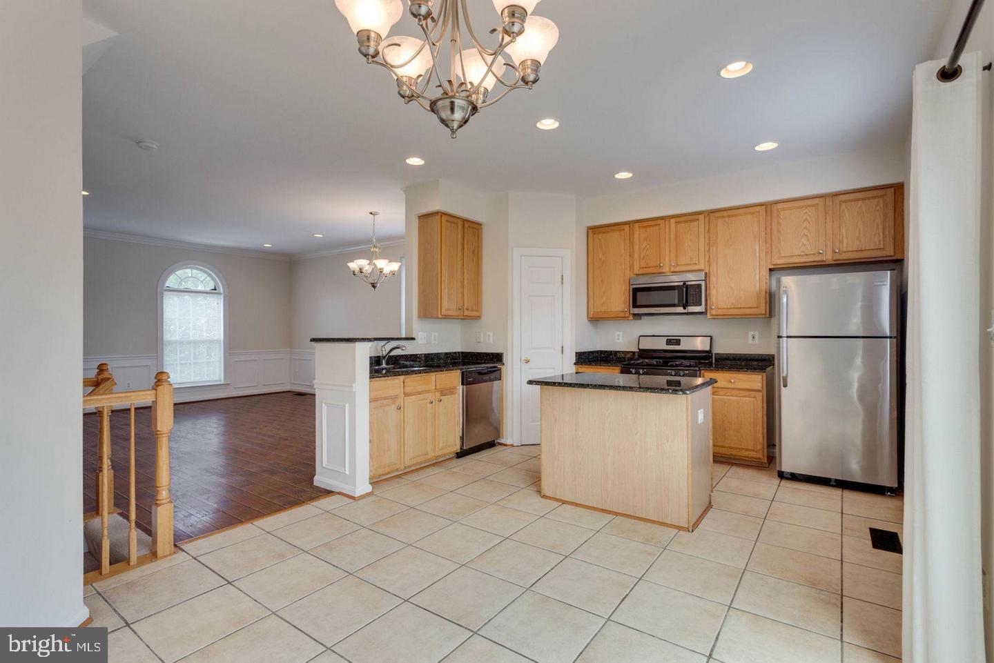 5512 SACRAMENTO PLACE