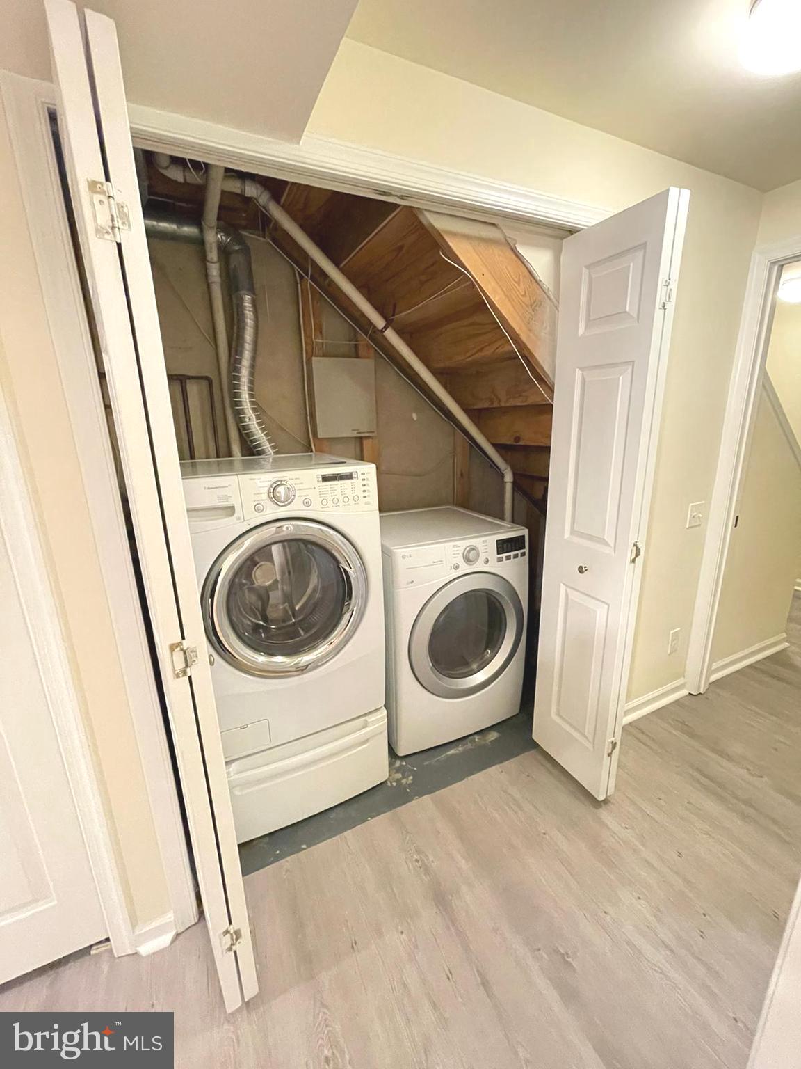 CAROLYN FOREST - Residential