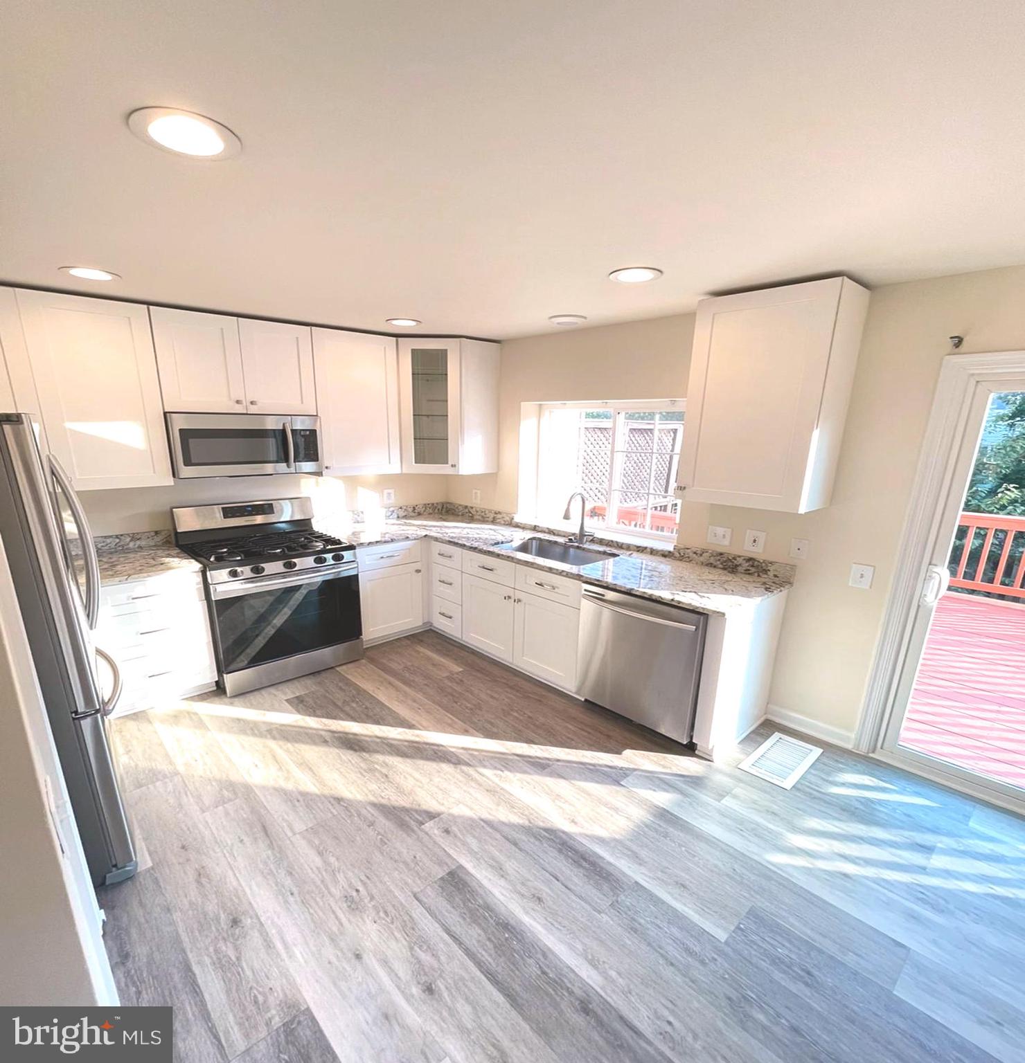 CAROLYN FOREST - Residential