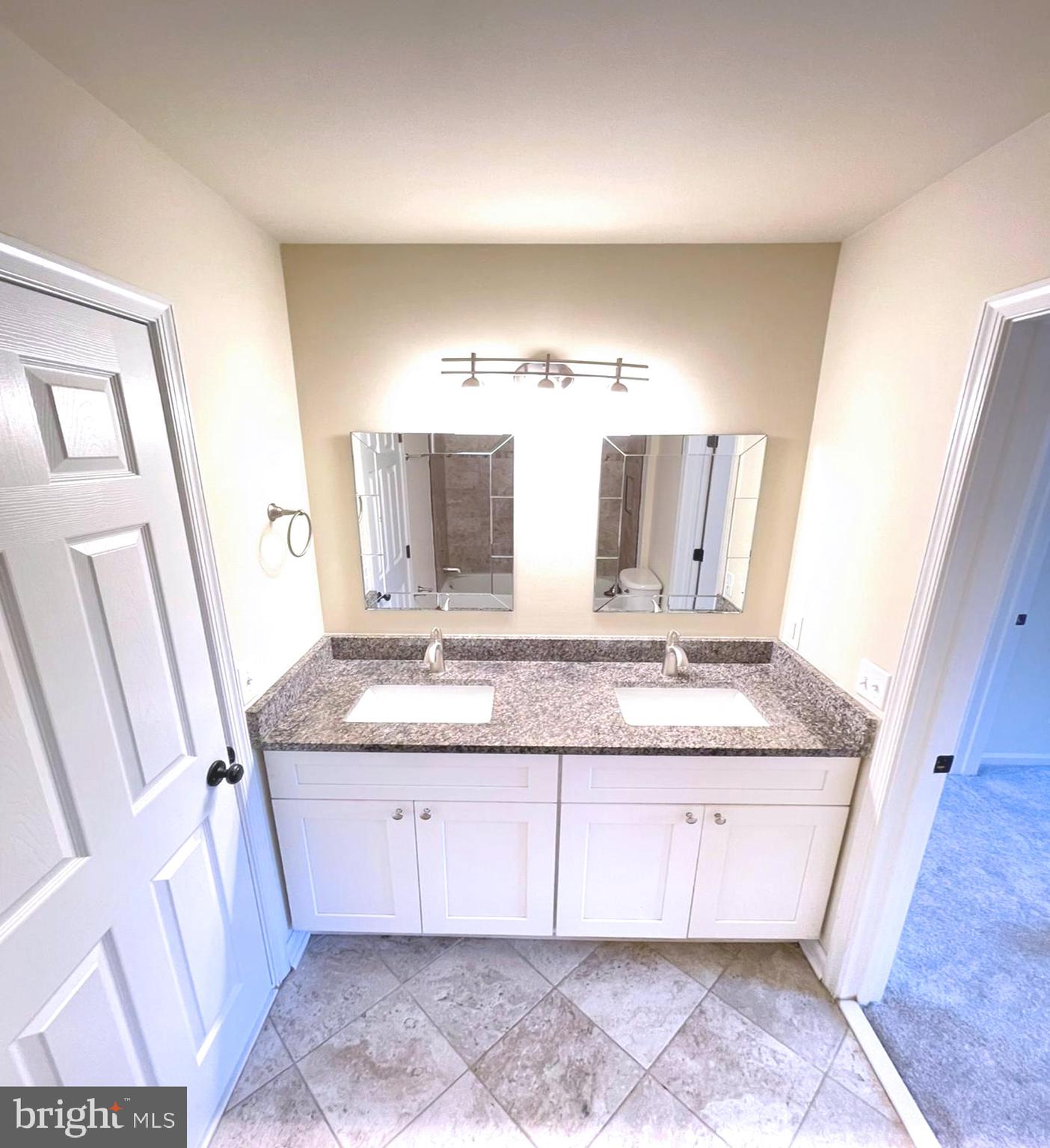 CAROLYN FOREST - Residential