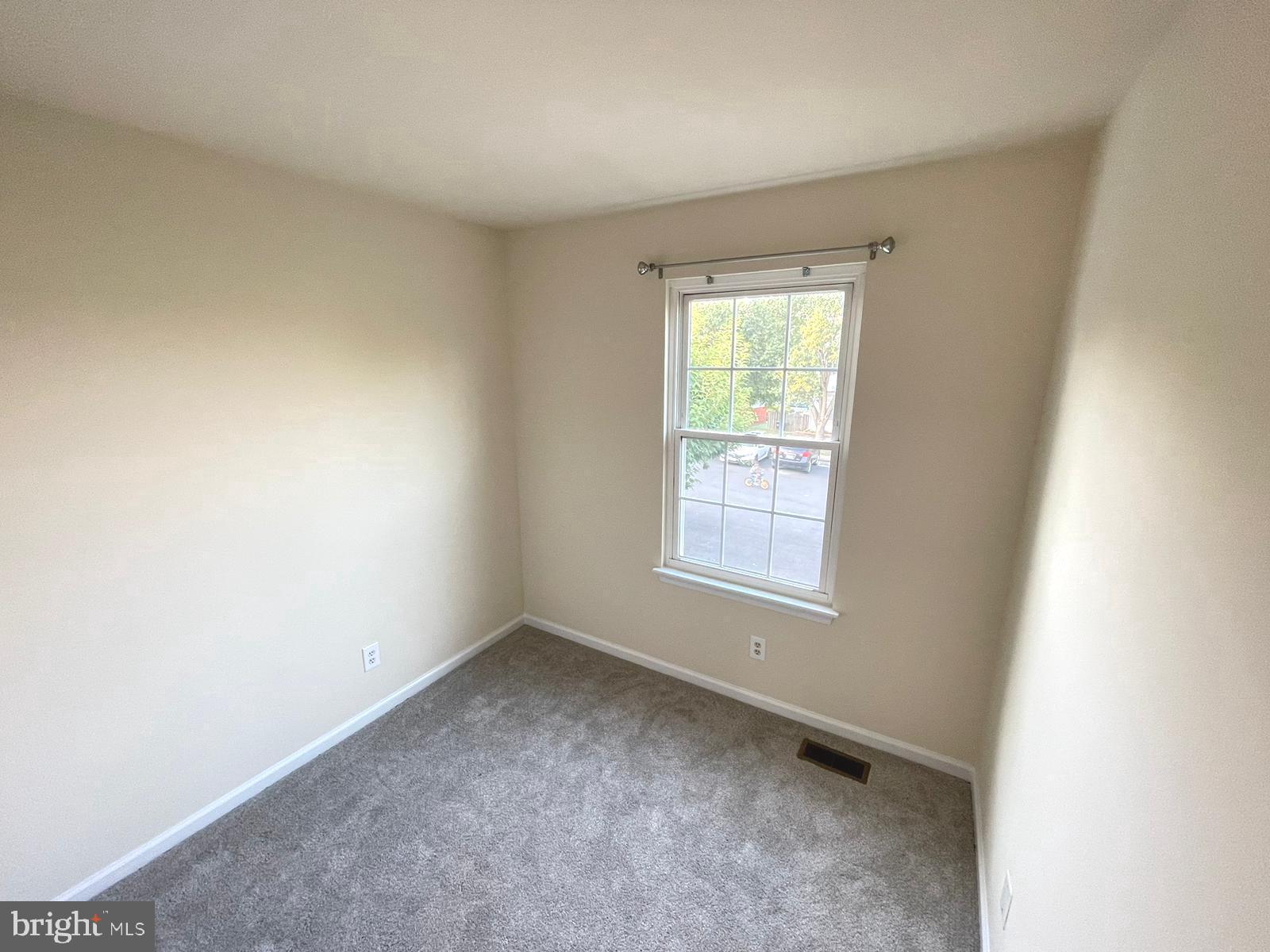 CAROLYN FOREST - Residential