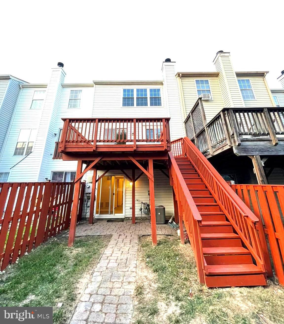 CAROLYN FOREST - Residential