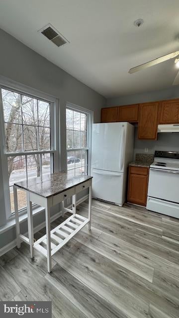 7927 FOXCREST COURT 7927