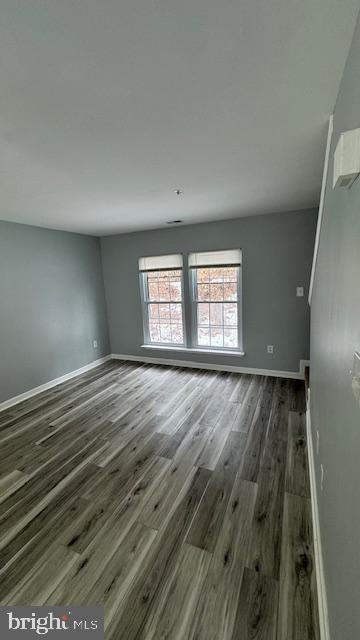 7927 FOXCREST COURT 7927
