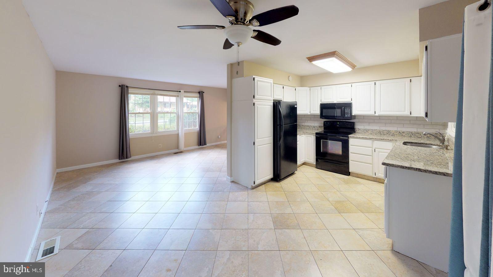 GARRISONVILLE - Residential Lease