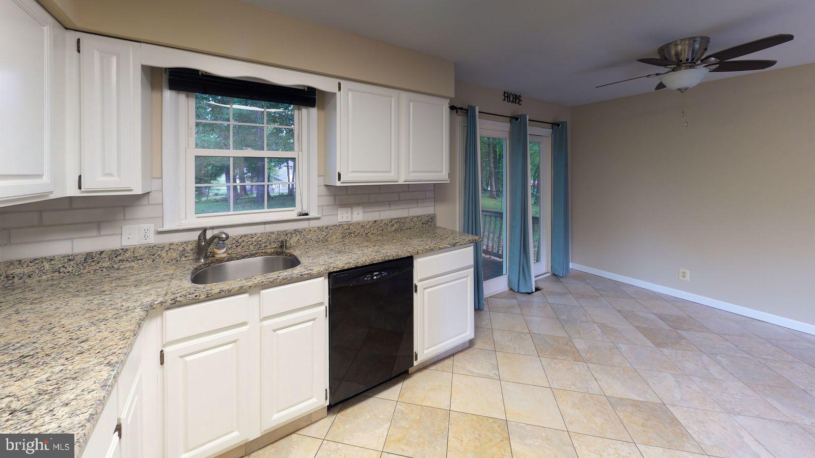 GARRISONVILLE - Residential Lease