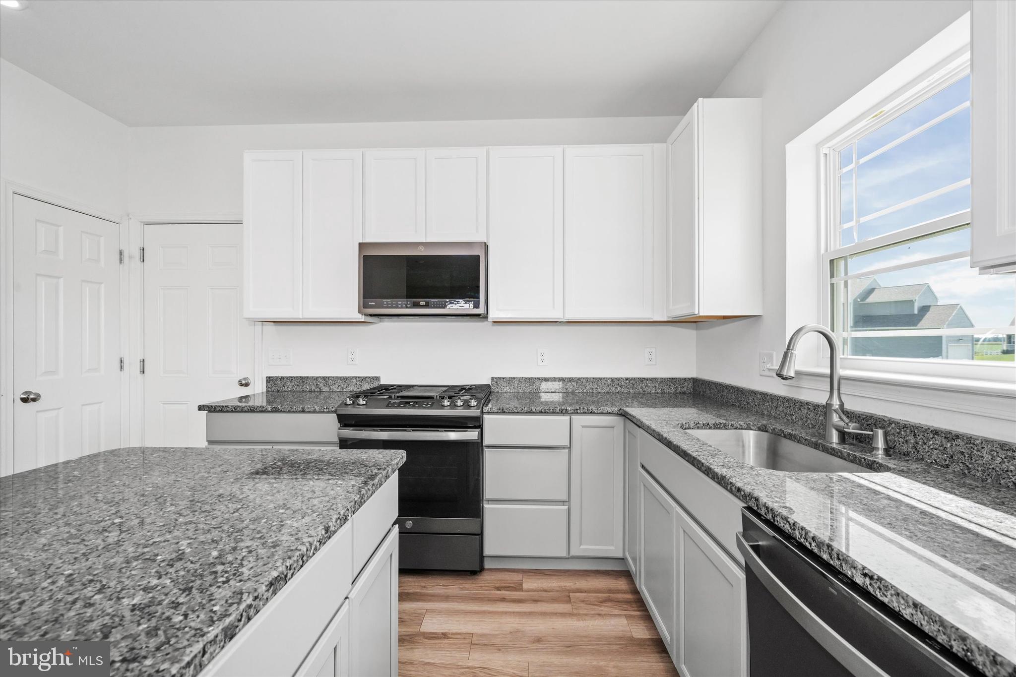 JOCKEY HOLLOW - Residential